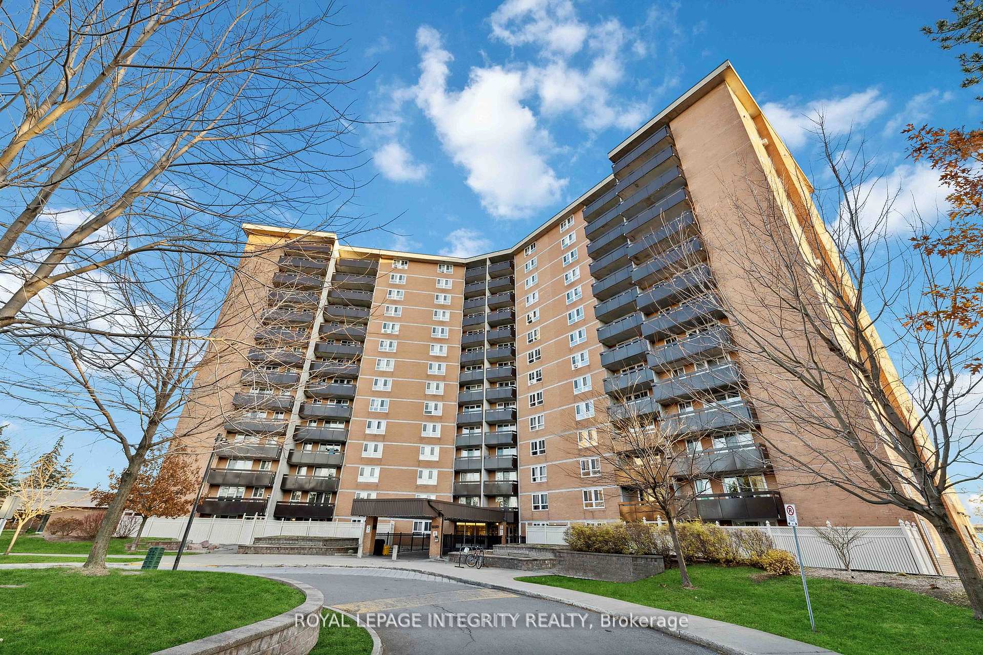 Photo 24 of Unit 408, 2000 Jasmine Crescent, Ottawa, Beacon Hill South — HOMEH