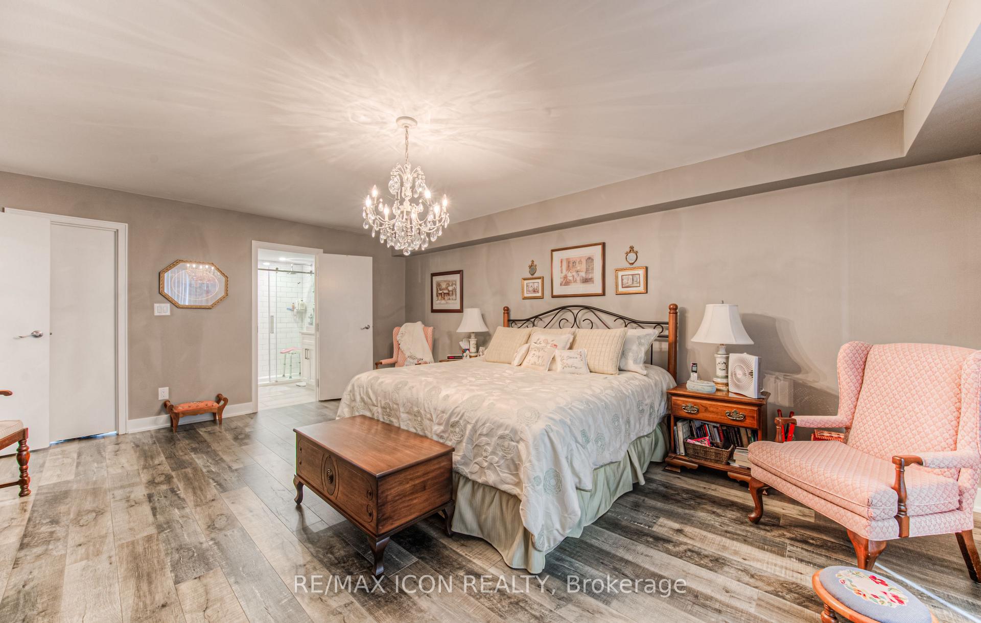 Photo 23 of Unit 405, 250 Glenridge Drive, Waterloo, Lincoln Village — HOMEH