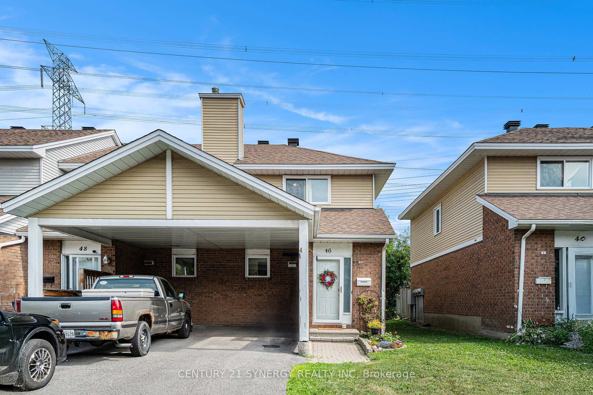 Photo 2 of 46 Paddington Private, Ottawa, Heron Gate/Industrial Park — HOMEH