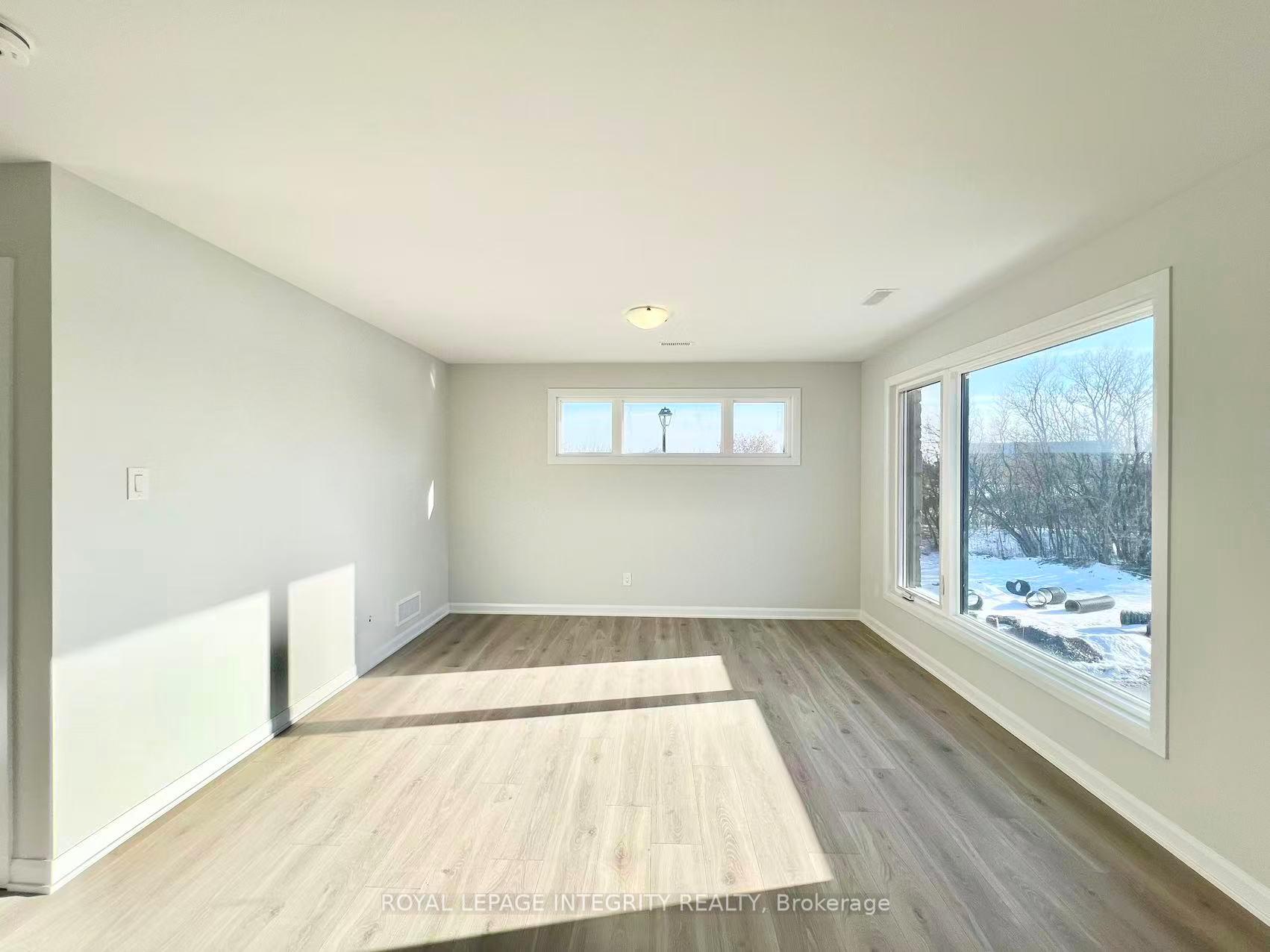 Photo 8 of 1118 Creekway Private, Ottawa, Kanata - Kanata Lakes/Heritage Hills — HOMEH
