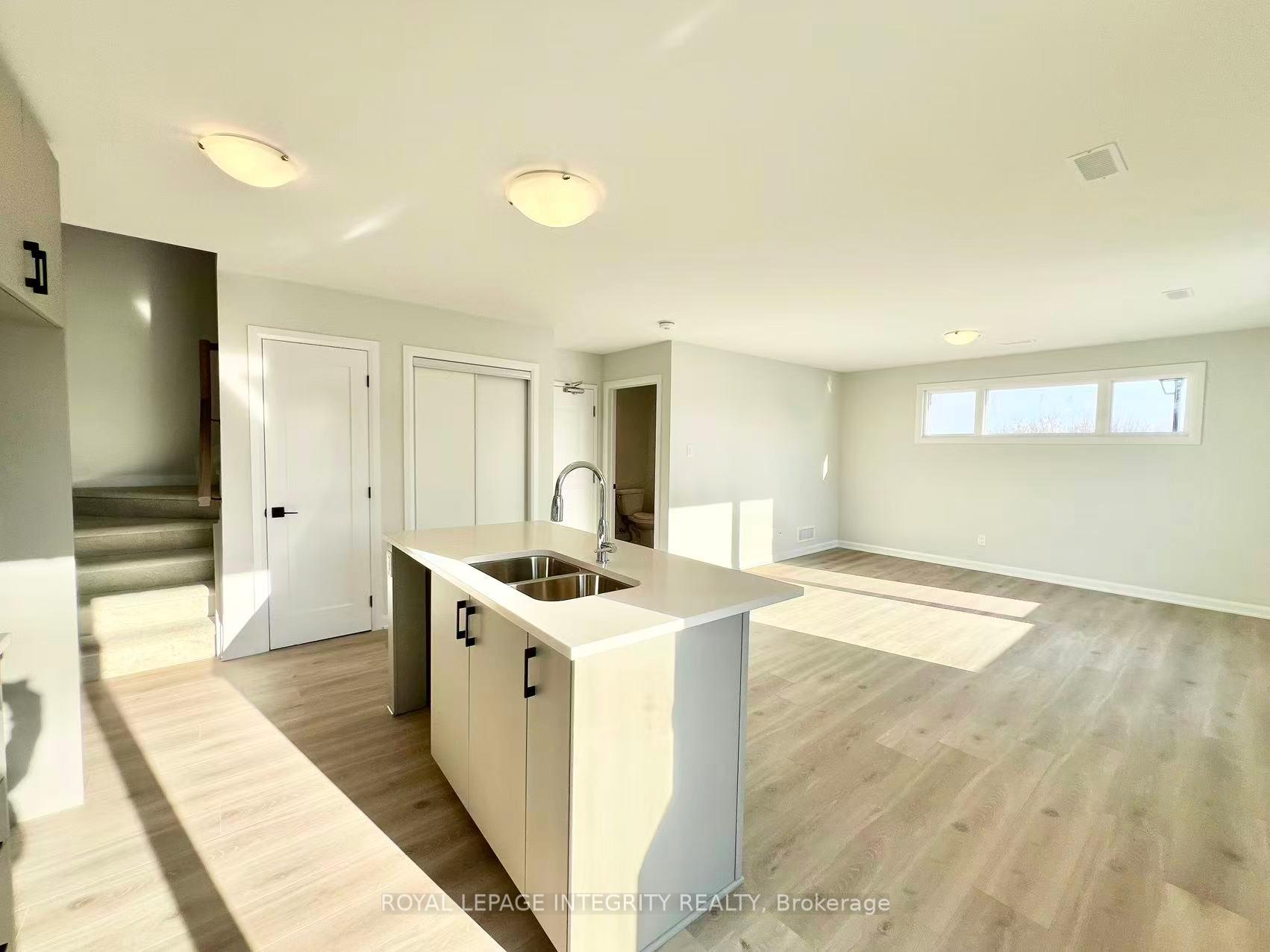 Photo 13 of 1118 Creekway Private, Ottawa, Kanata - Kanata Lakes/Heritage Hills — HOMEH