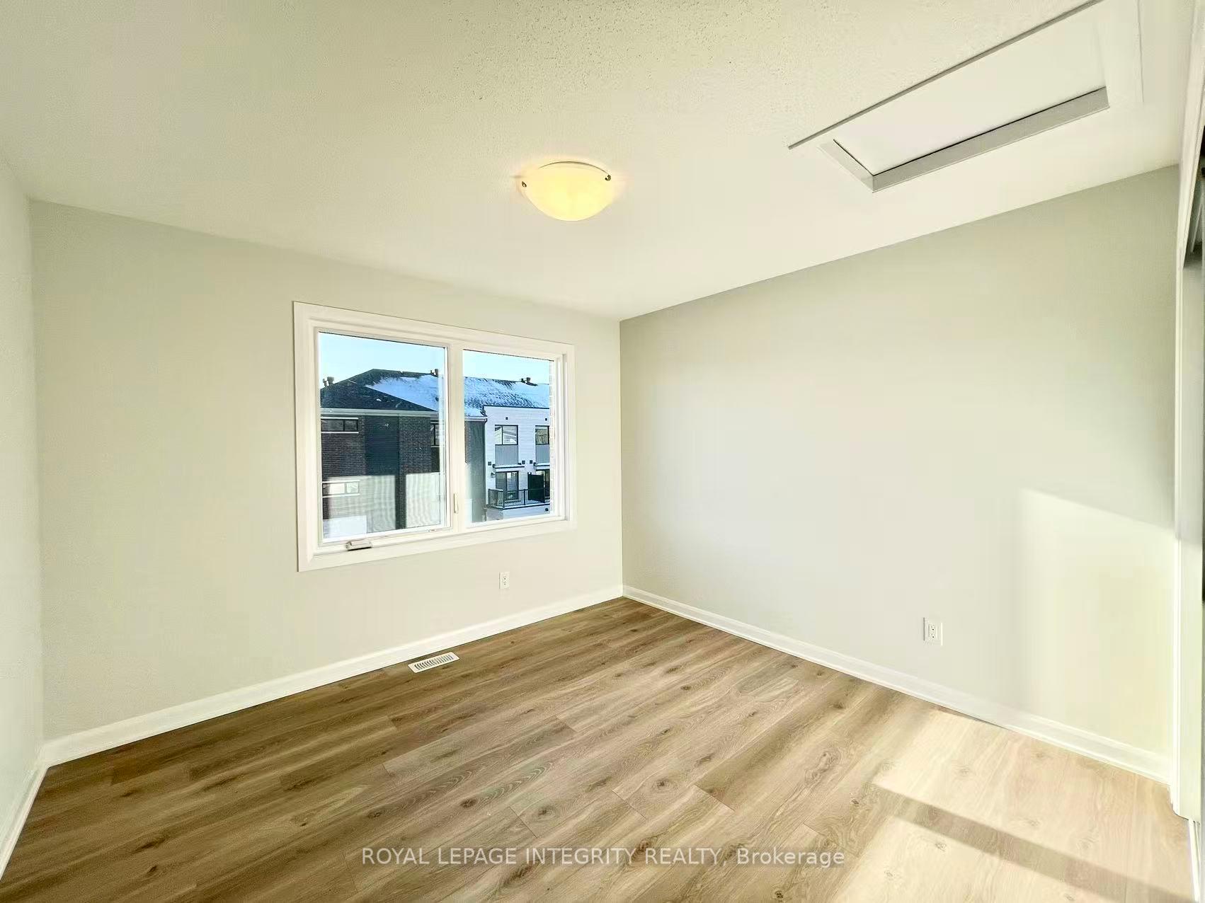 Photo 17 of 1118 Creekway Private, Ottawa, Kanata - Kanata Lakes/Heritage Hills — HOMEH