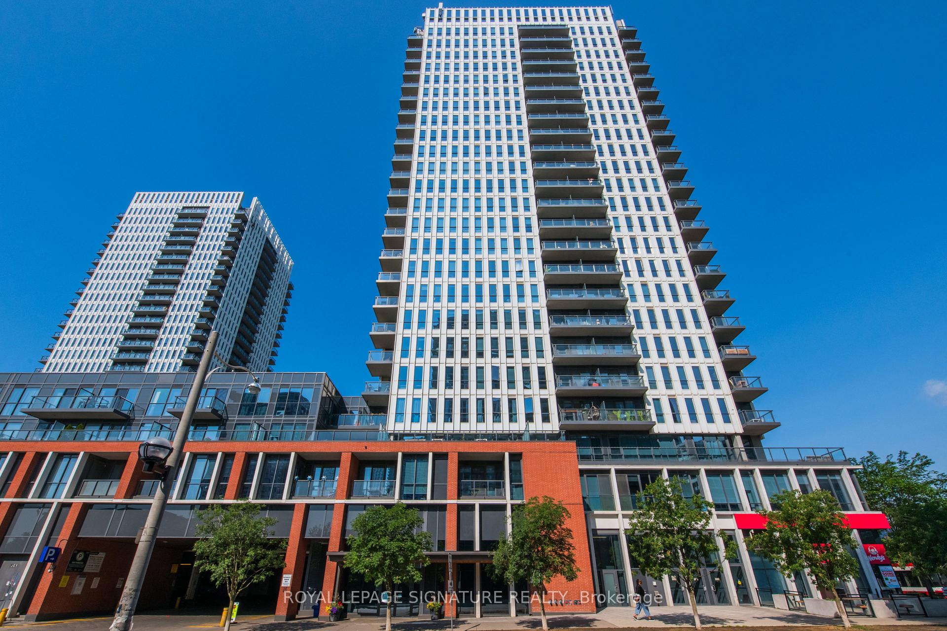 Front of Unit 902, 170 Sumach Street