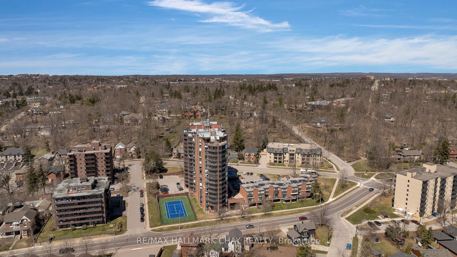 Photo 31 of Unit 1403, 181 Collier Street, Barrie, North Shore — HOMEH