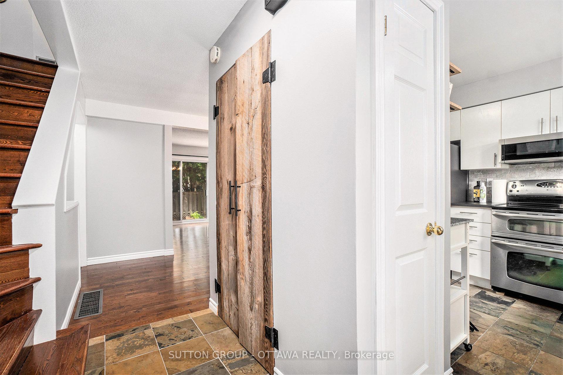 Photo 6 of 6164 Brookside Lane, Ottawa, Convent Glen South — HOMEH