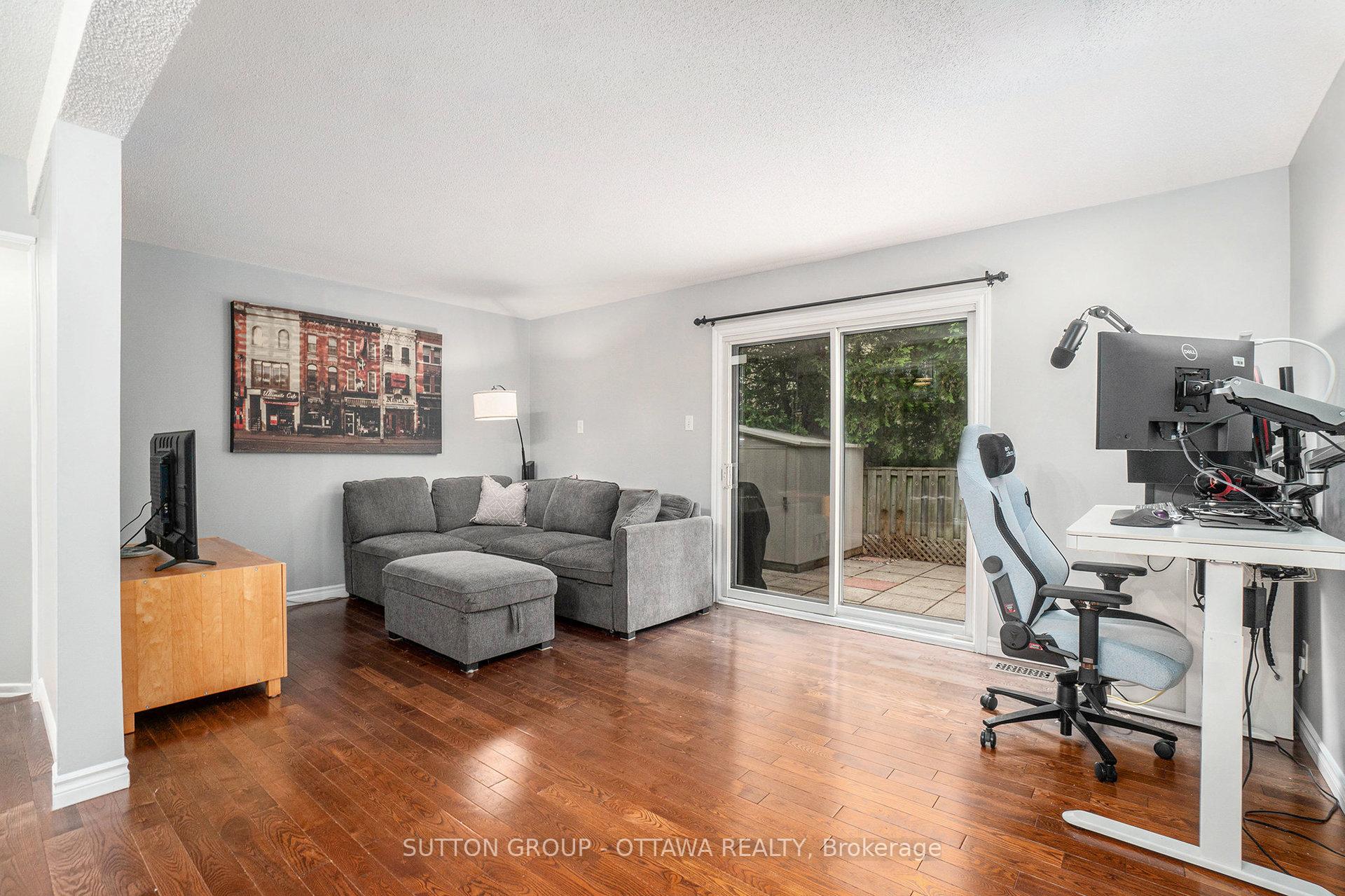 Photo 17 of 6164 Brookside Lane, Ottawa, Convent Glen South — HOMEH