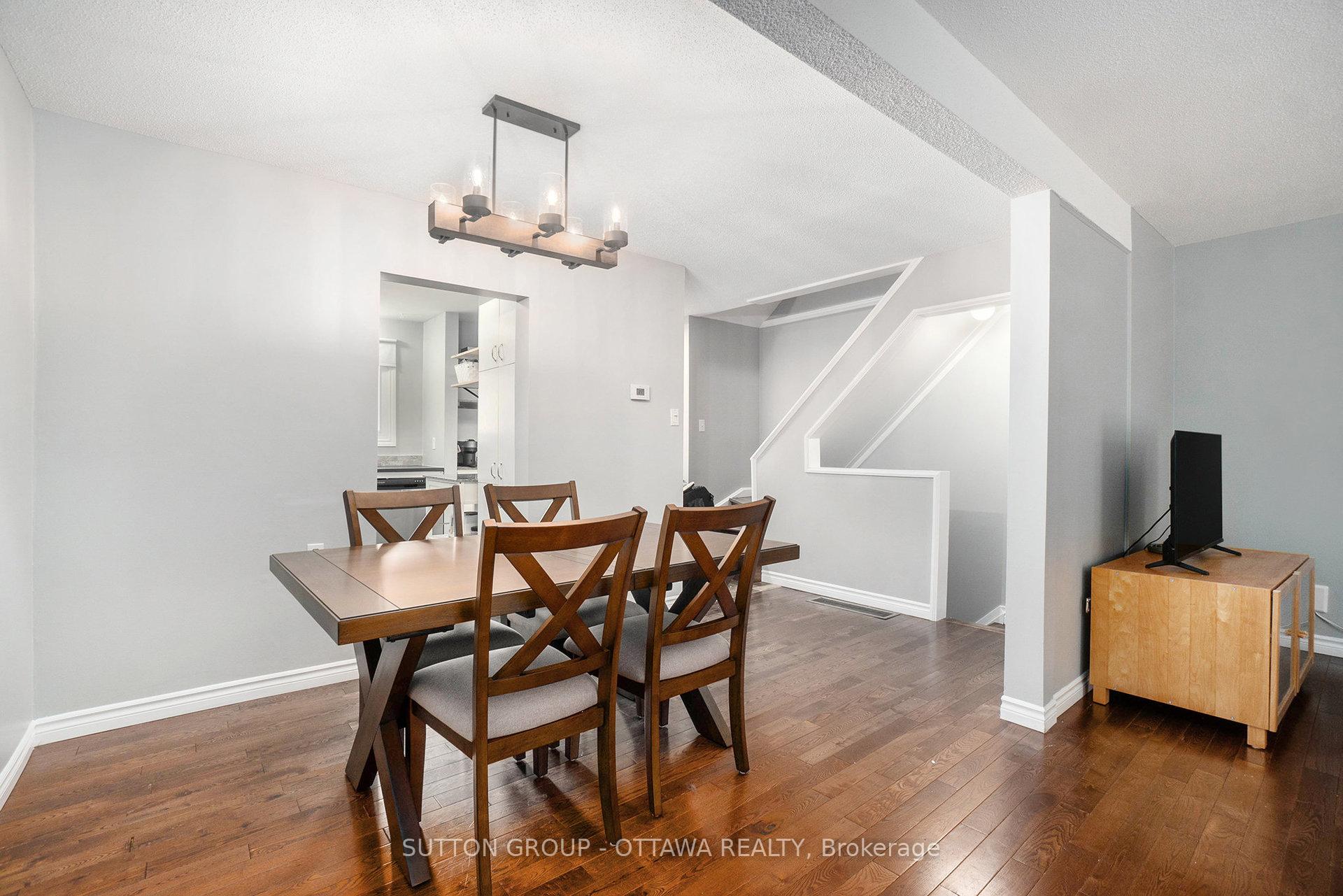 Photo 20 of 6164 Brookside Lane, Ottawa, Convent Glen South — HOMEH