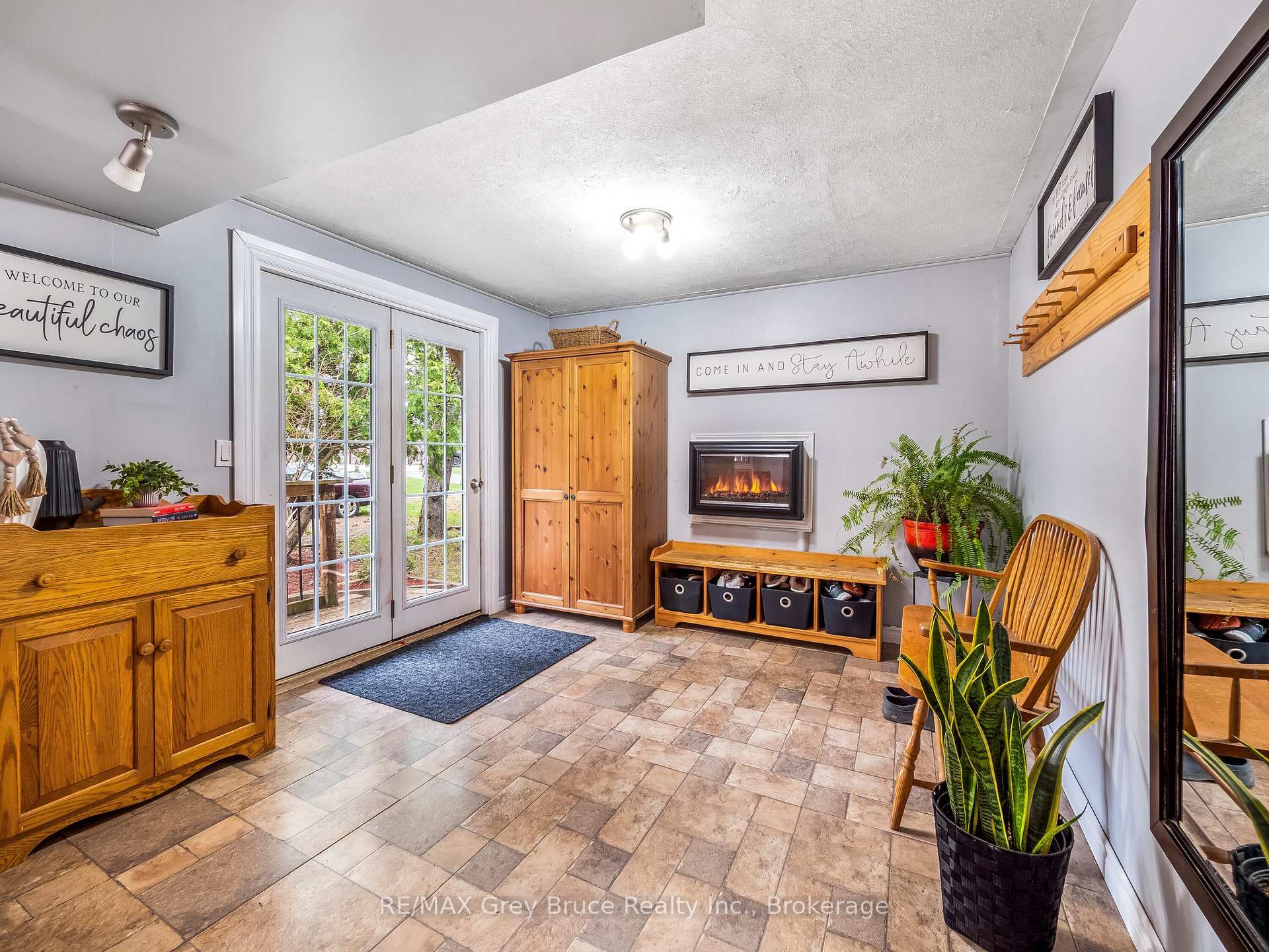 Photo 7 of 106 Elder Lane, Chatsworth — HOMEH