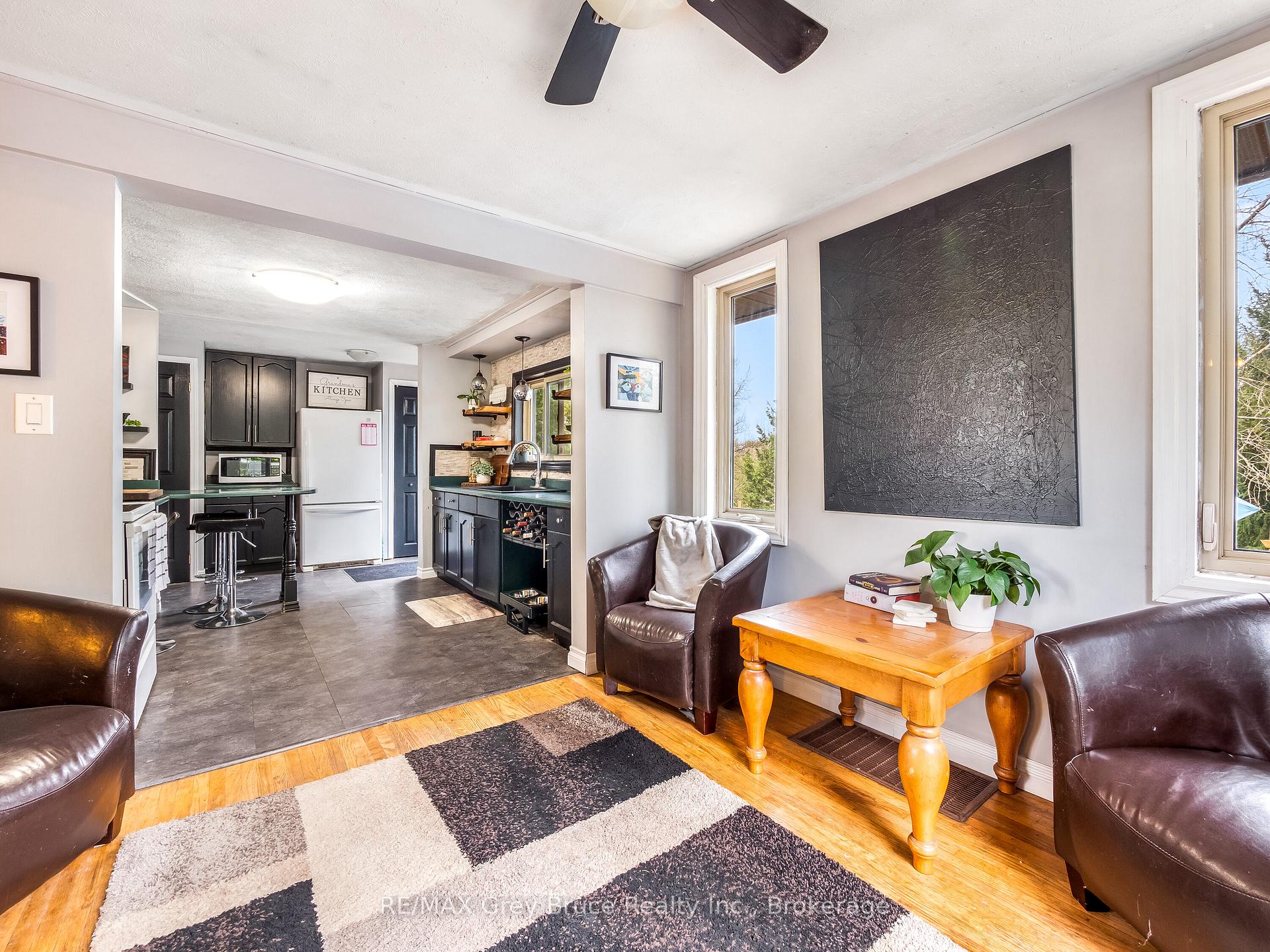 Photo 16 of 106 Elder Lane, Chatsworth — HOMEH