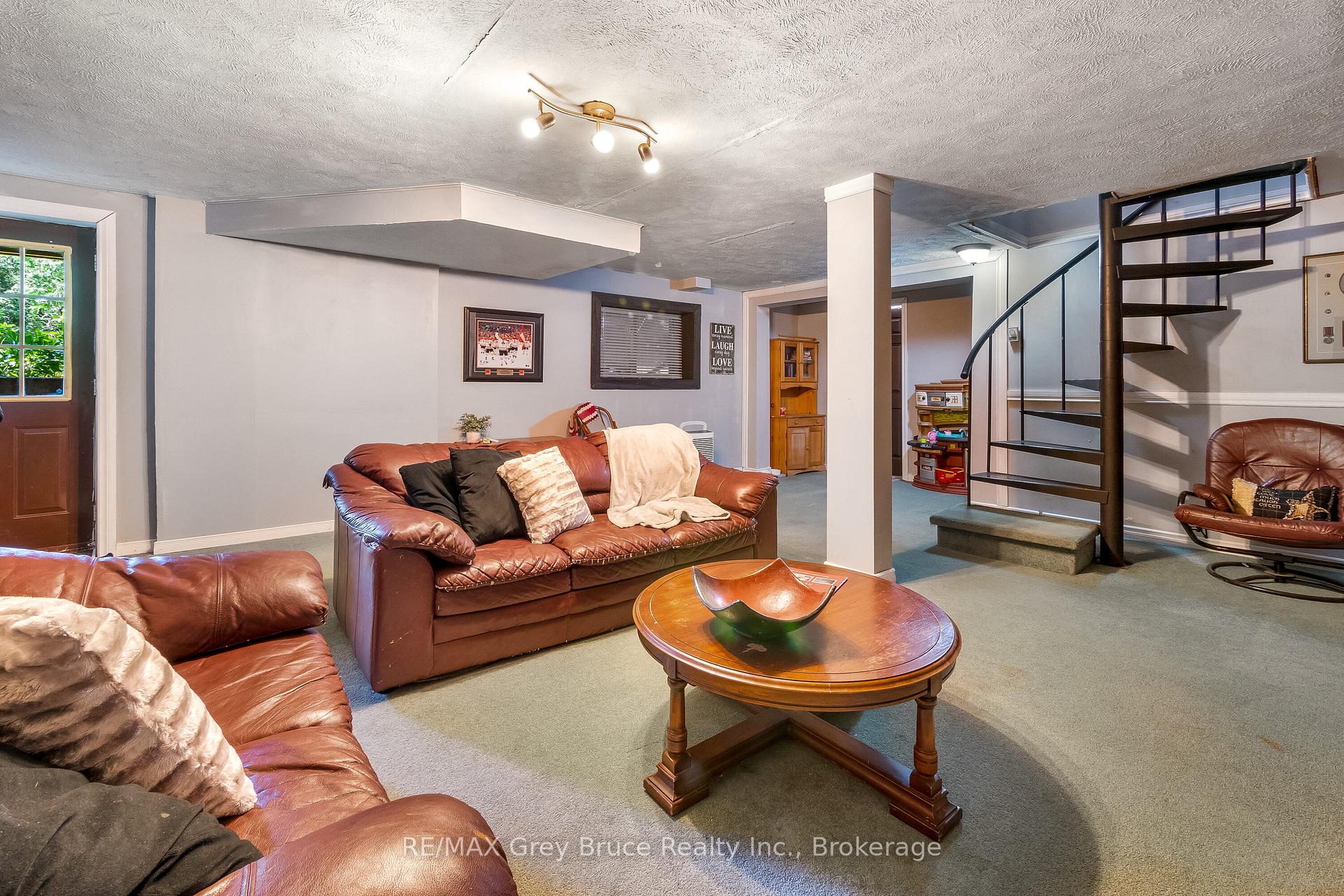 Photo 22 of 106 Elder Lane, Chatsworth — HOMEH