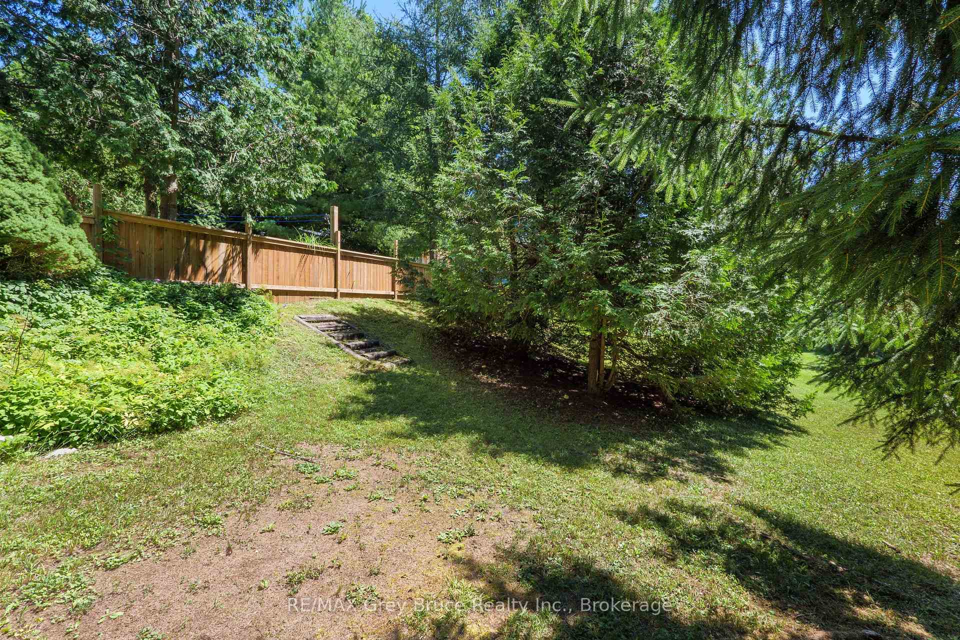 Photo 43 of 106 Elder Lane, Chatsworth — HOMEH
