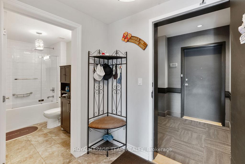 Photo 4 of Unit 201, 120 Prestige Circle, Ottawa, Chatelaine Village — HOMEH