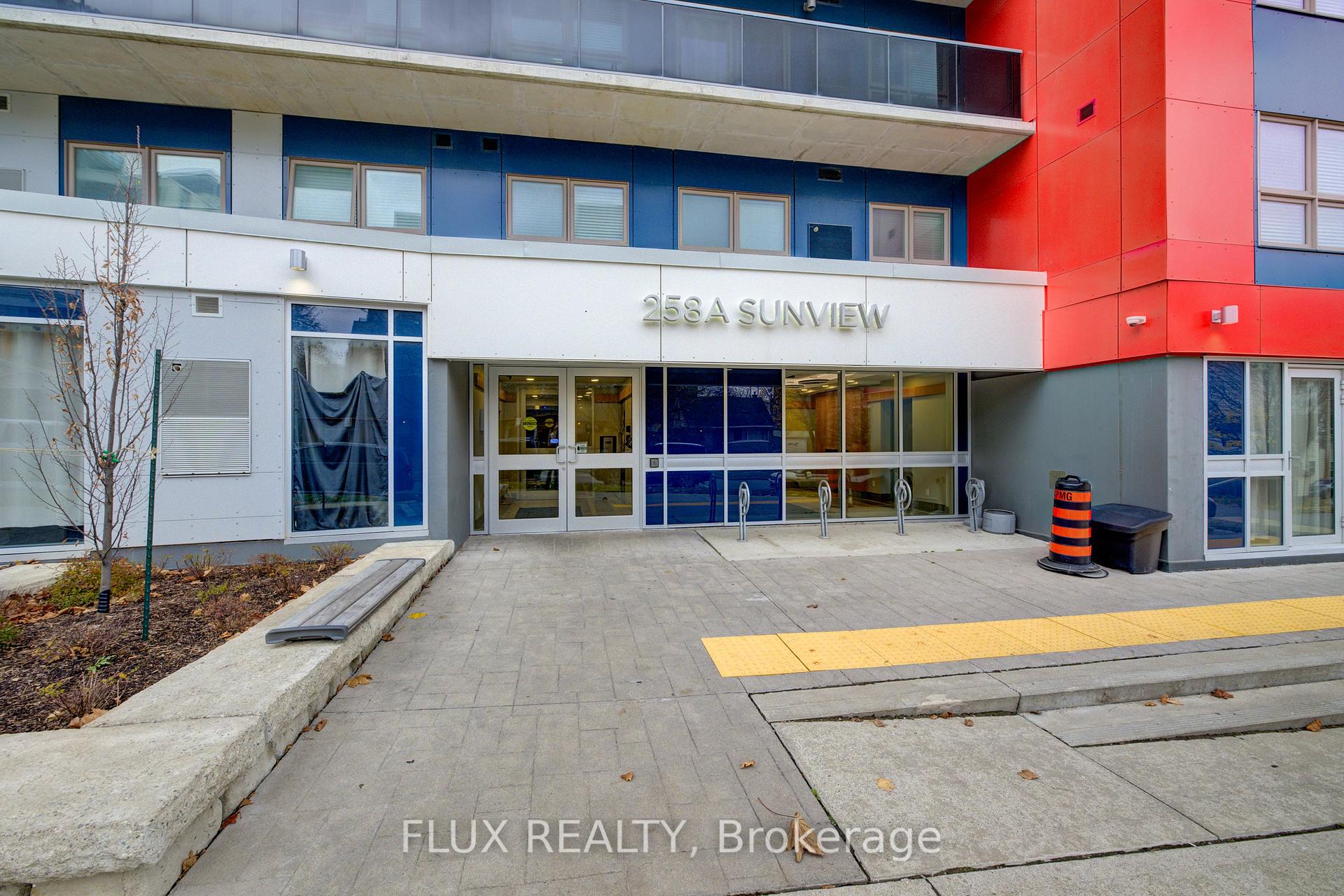 Photo 4 of Unit 1518, 258 Sunview Street, Waterloo — HOMEH