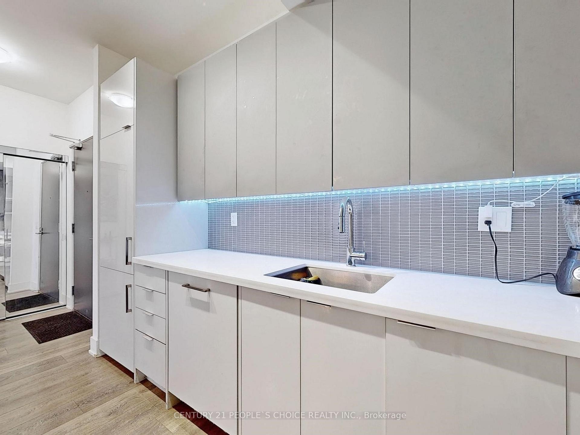 Photo 10 of Unit 415, 2908 Highway 7, Vaughan, Concord — HOMEH