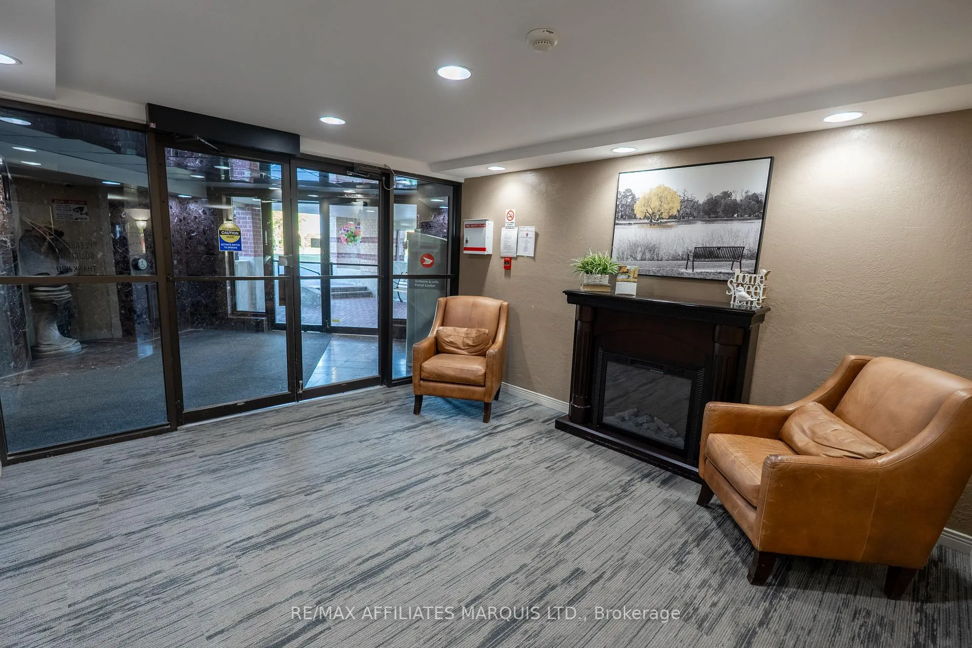 Photo 4 of Unit 304, 121 Water Street W, Cornwall — HOMEH