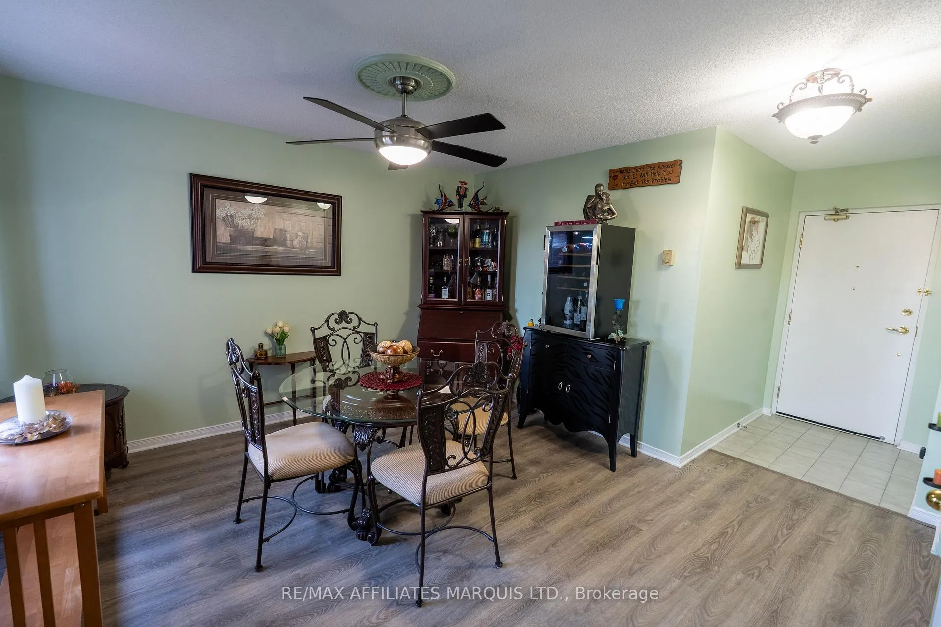 Photo 5 of Unit 304, 121 Water Street W, Cornwall — HOMEH