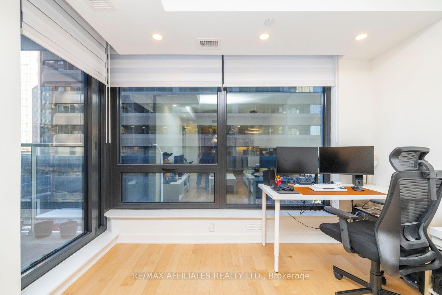 Photo 9 of Unit 303, 340 Queen Street, Ottawa, Ottawa Centre — HOMEH