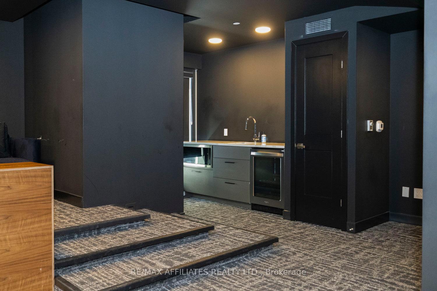 Photo 22 of Unit 303, 340 Queen Street, Ottawa, Ottawa Centre — HOMEH