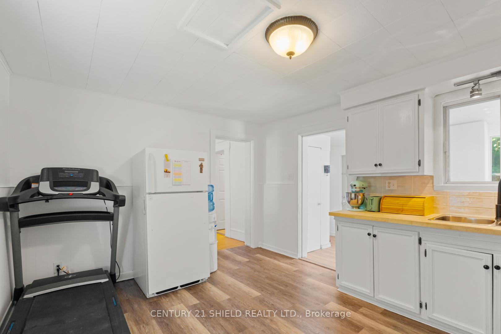 Photo 23 of 415 Water Street E, Cornwall — HOMEH