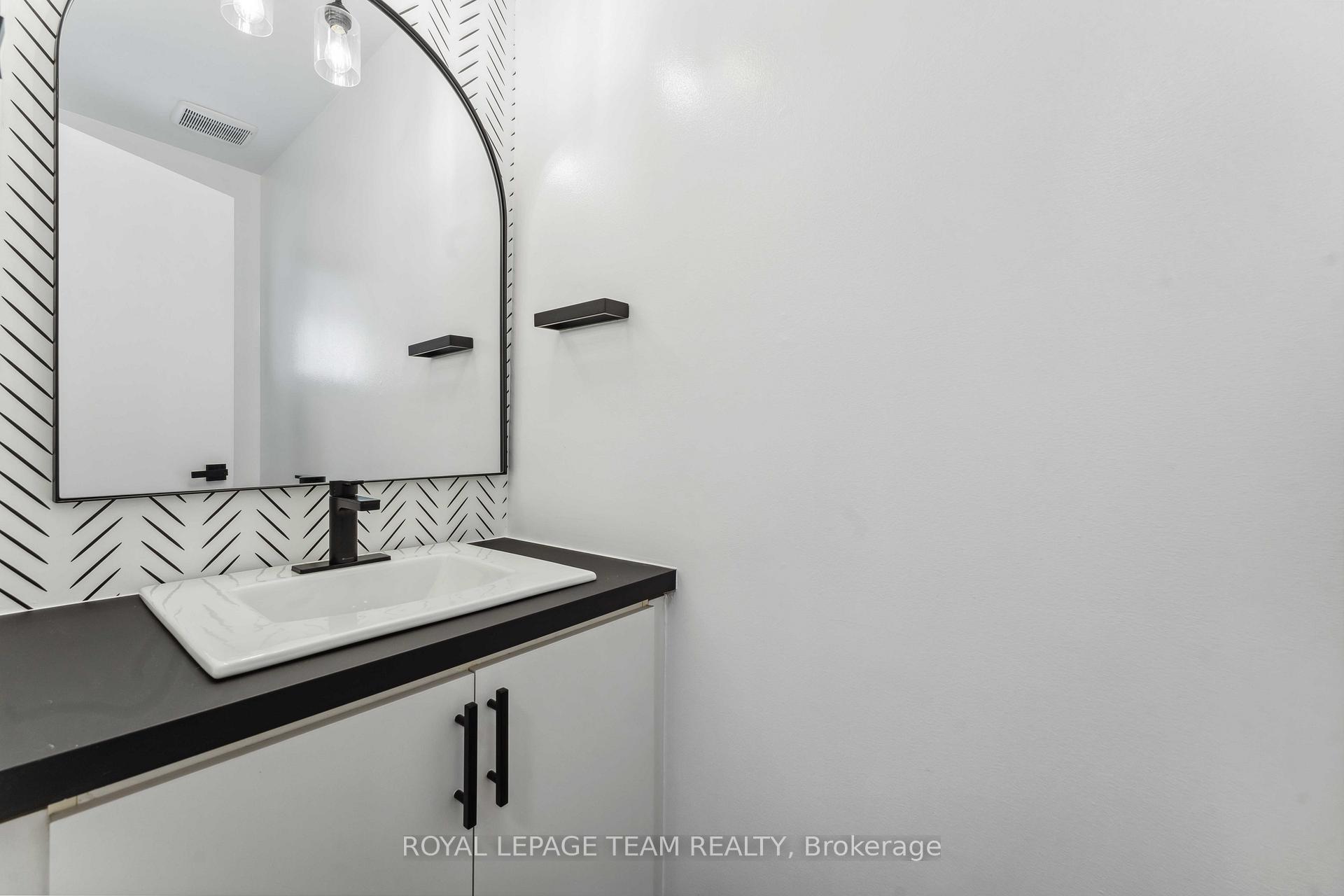 Photo 38 of 500 Valade Crescent, Ottawa, Fallingbrook/Pineridge — HOMEH
