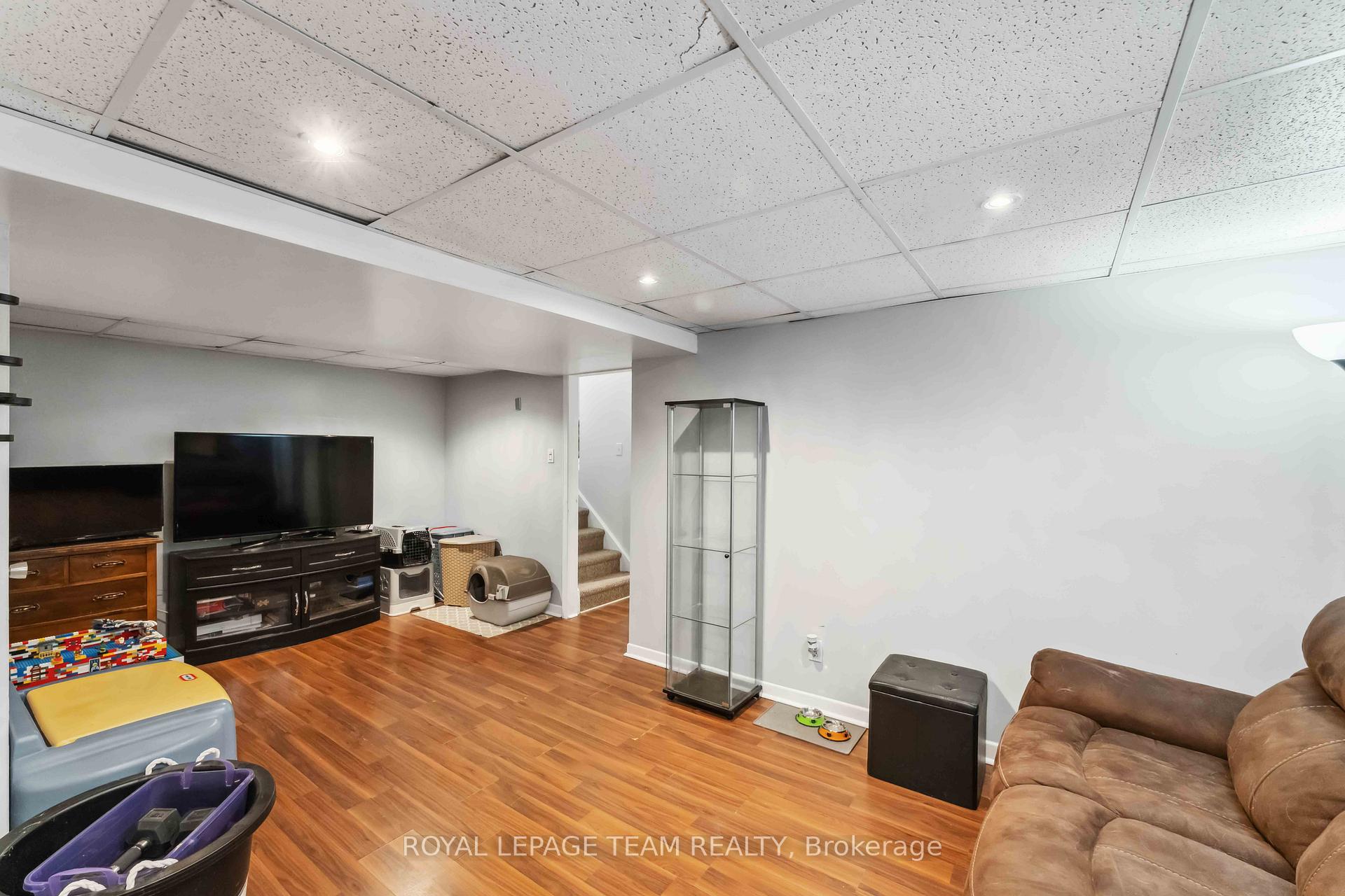 Photo 70 of 500 Valade Crescent, Ottawa, Fallingbrook/Pineridge — HOMEH