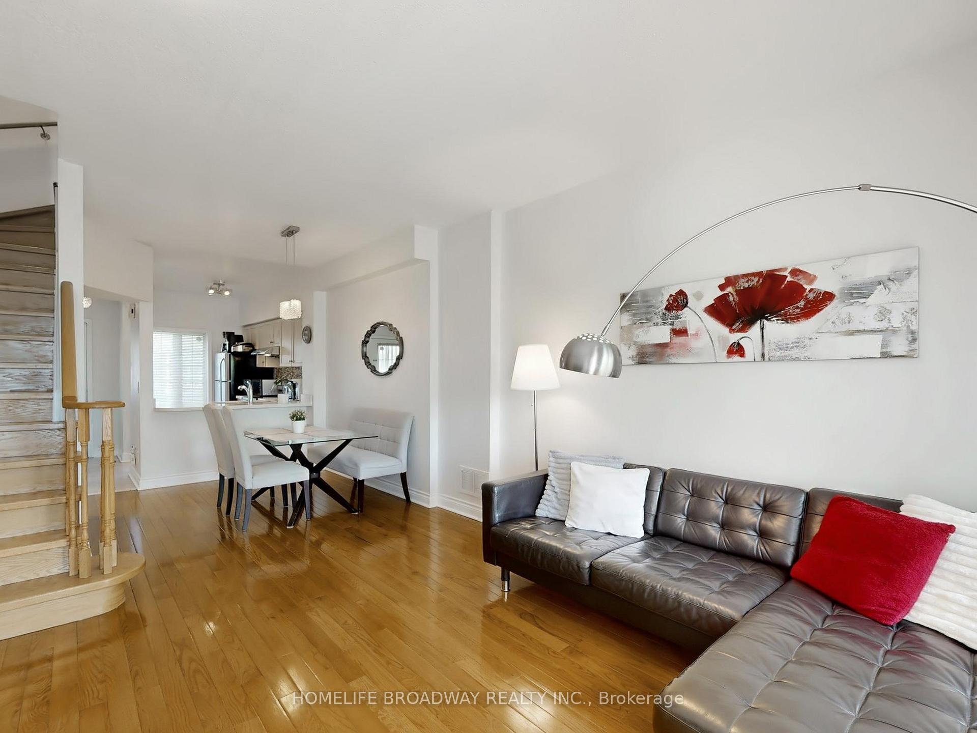 Photo 6 of Unit 3A, 8 St Moritz Way, Markham, Unionville — HOMEH