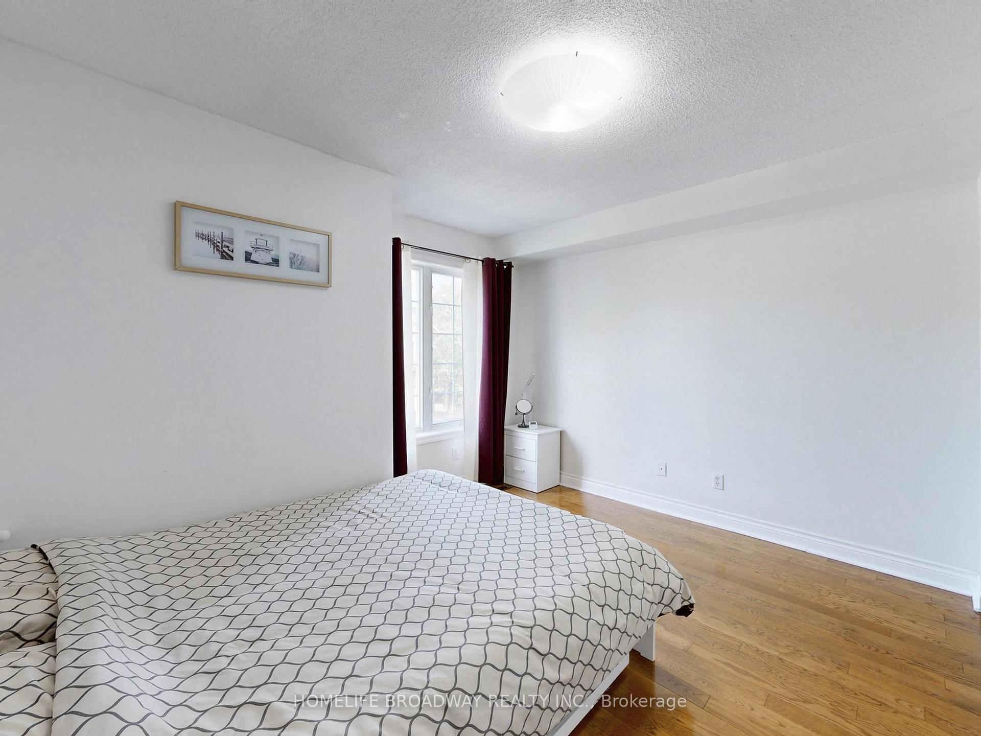 Photo 16 of Unit 3A, 8 St Moritz Way, Markham, Unionville — HOMEH