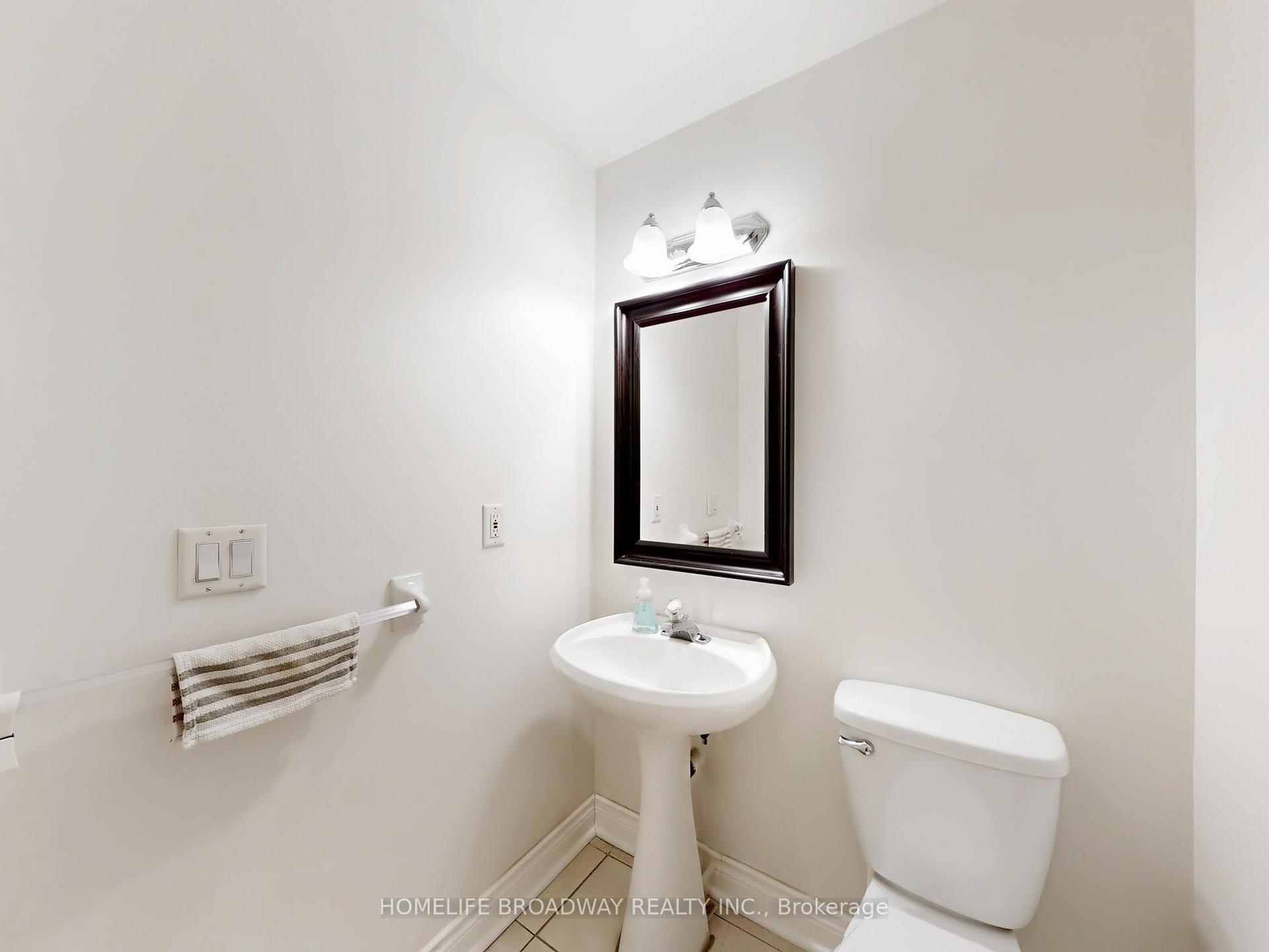 Photo 33 of Unit 3A, 8 St Moritz Way, Markham, Unionville — HOMEH