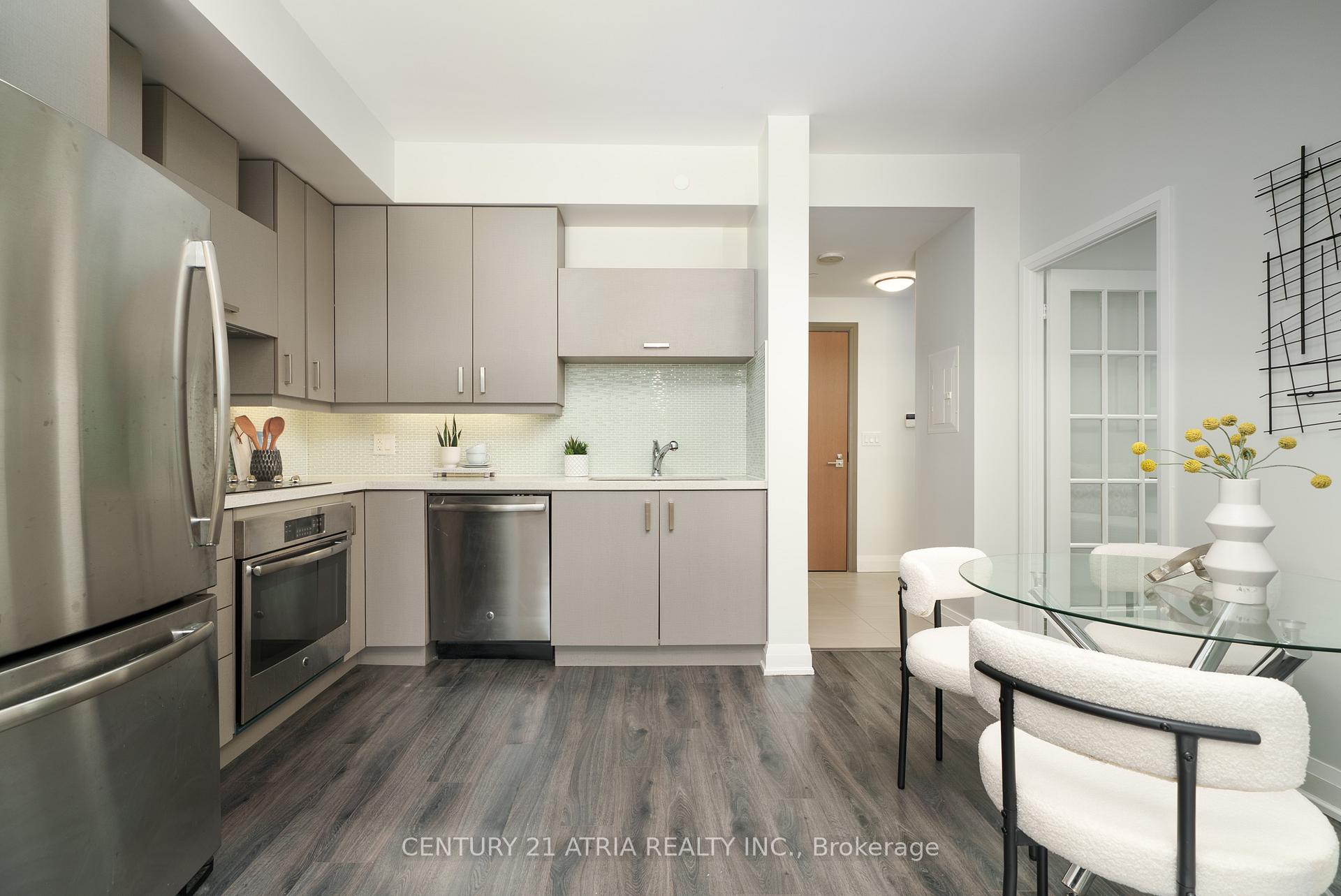 Photo 5 of Unit 321, 18 Uptown Drive, Markham, Unionville — HOMEH