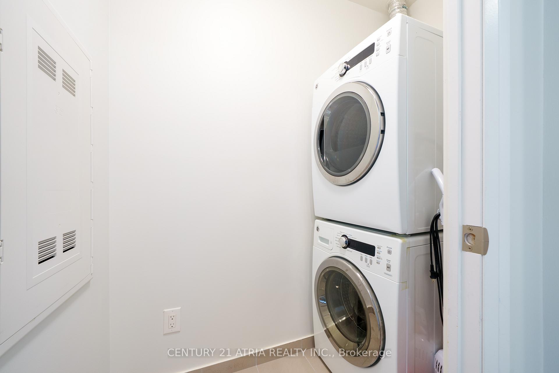 Photo 10 of Unit 321, 18 Uptown Drive, Markham, Unionville — HOMEH