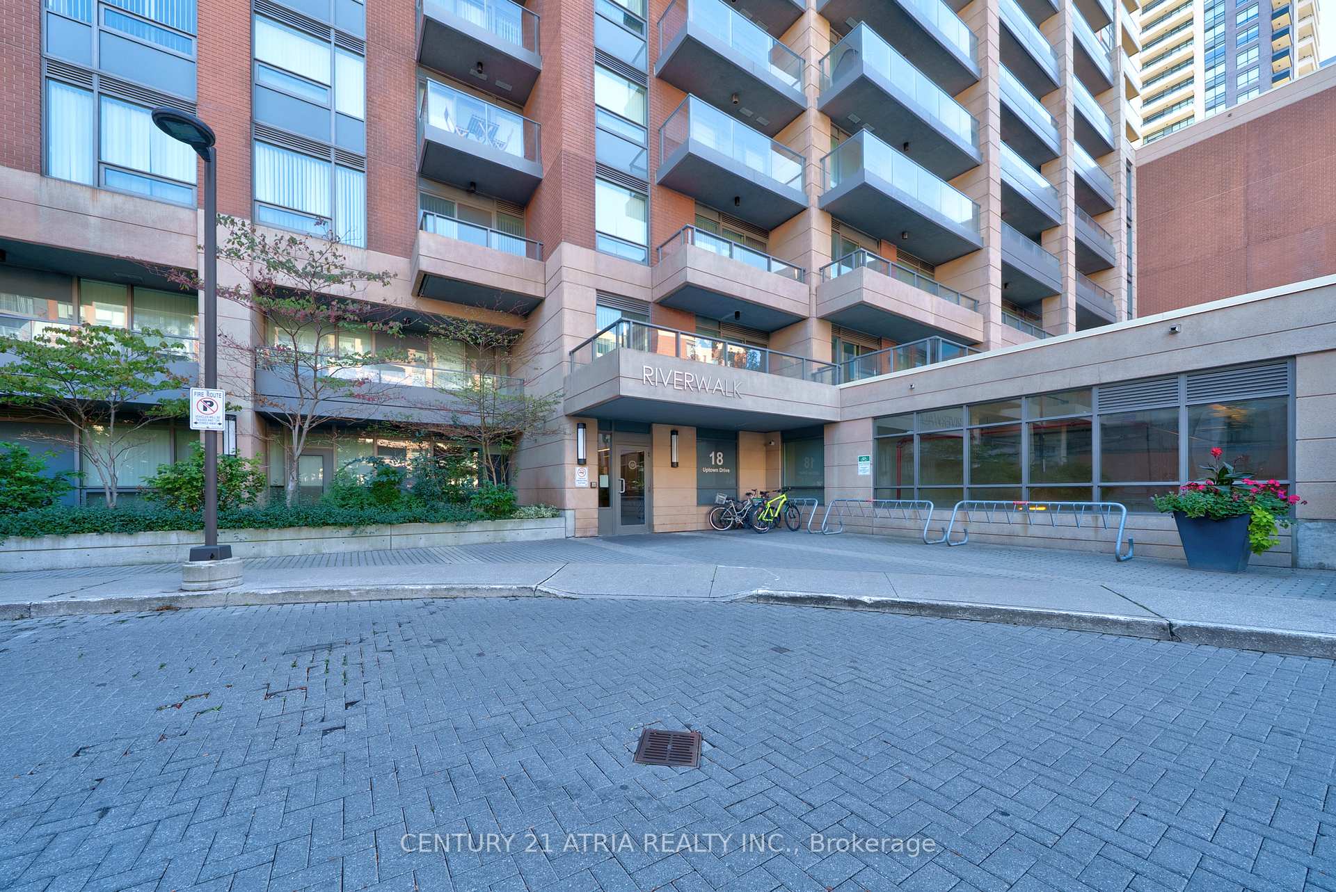 Photo 14 of Unit 321, 18 Uptown Drive, Markham, Unionville — HOMEH