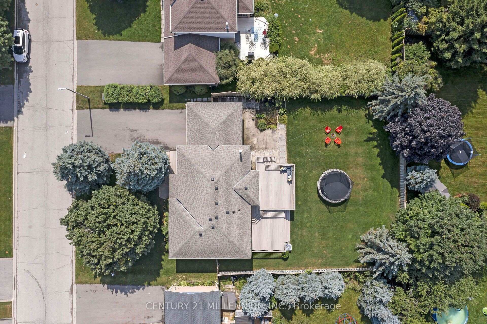 Photo 2 of 38 Erinlea Crescent, Erin — HOMEH