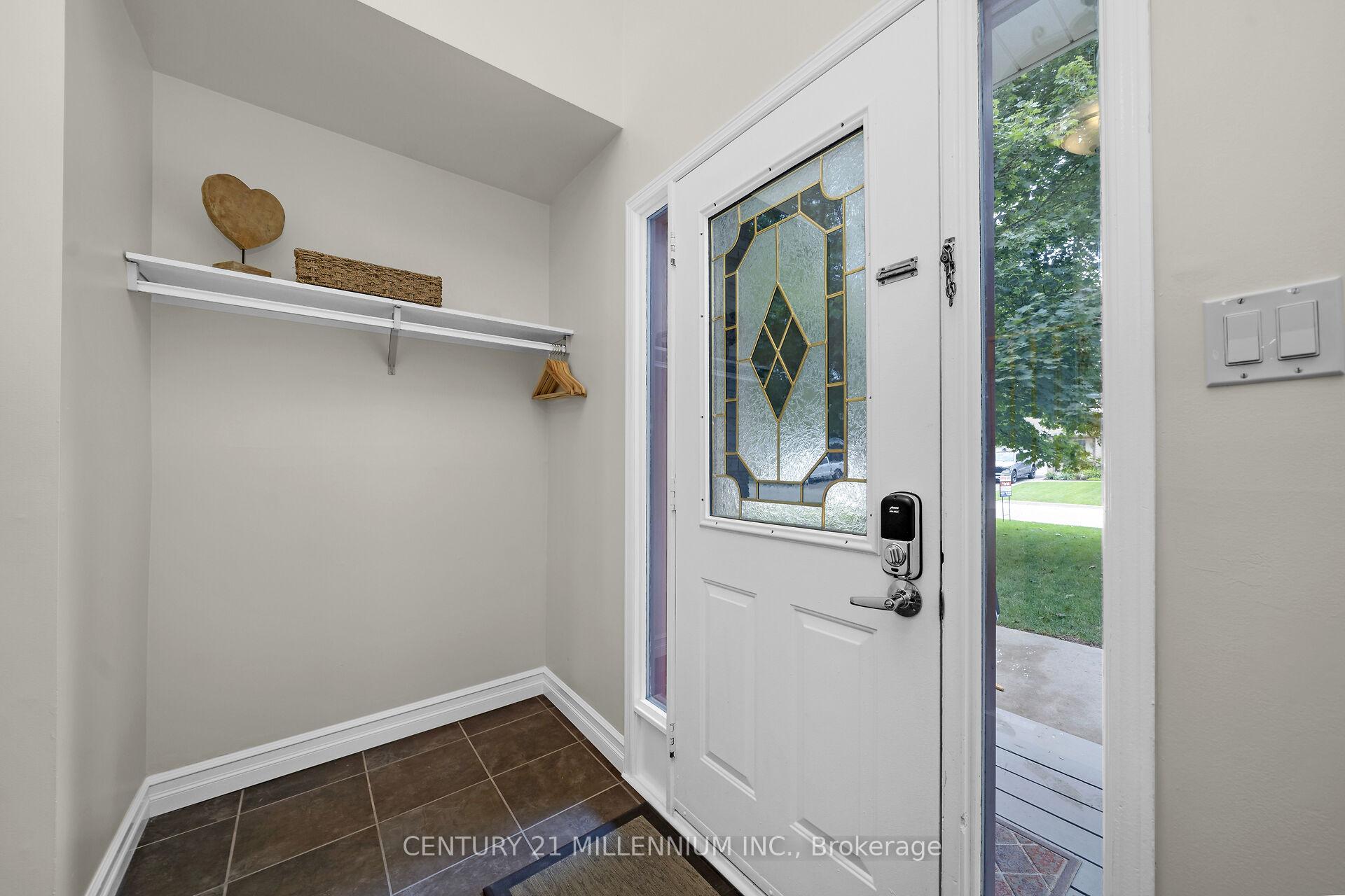 Photo 7 of 38 Erinlea Crescent, Erin — HOMEH