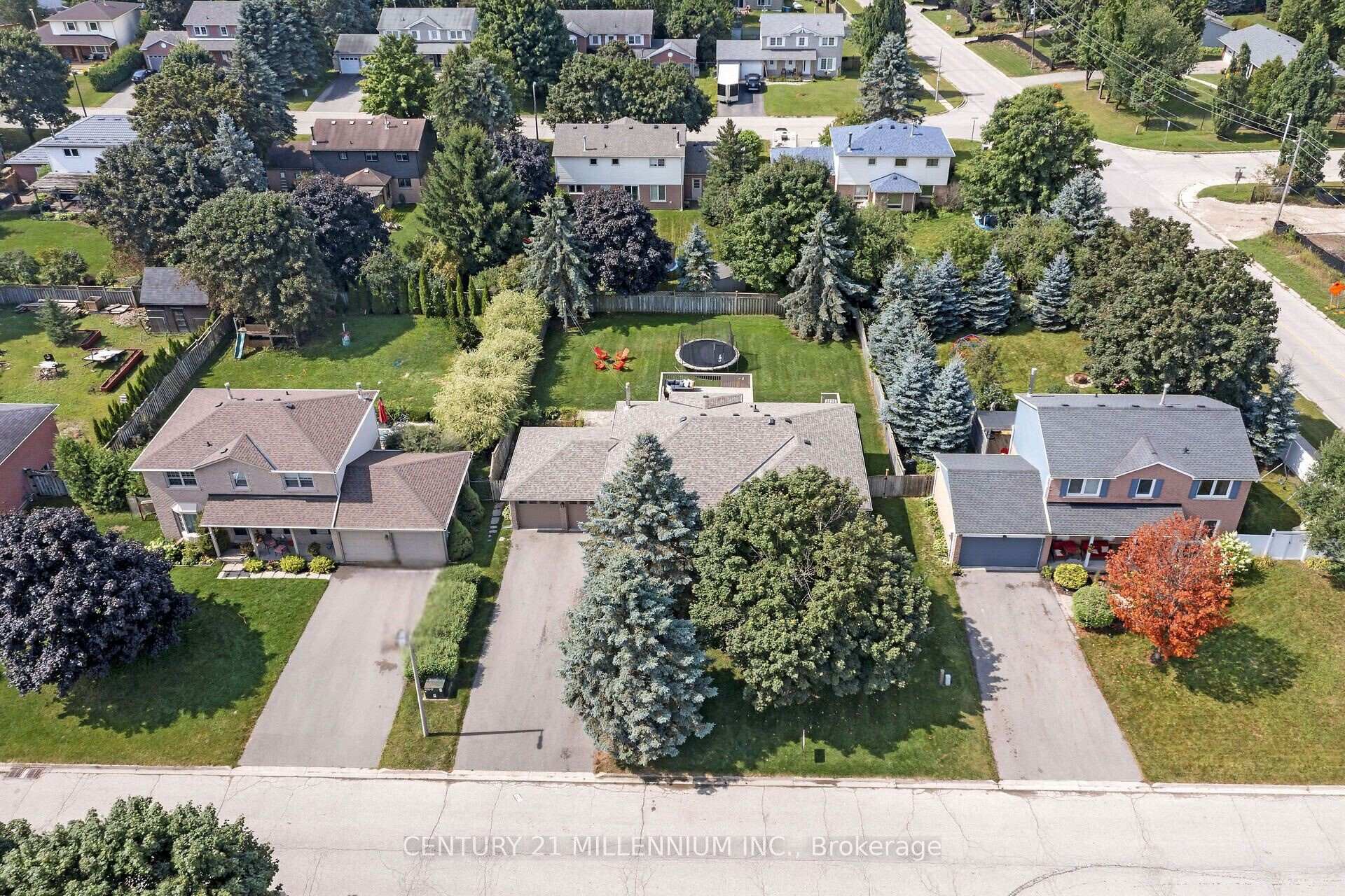 Photo 39 of 38 Erinlea Crescent, Erin — HOMEH