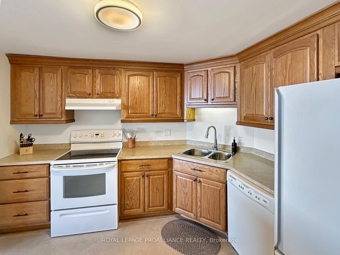 Photo 9 of Unit 603, 2 South Front Street, Belleville, Belleville Ward — HOMEH