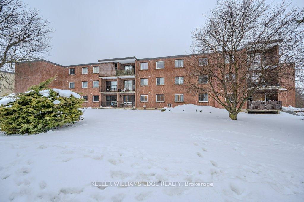 Photo 1 of Unit 107, 4 Avalon Place N, Kitchener — HOMEH