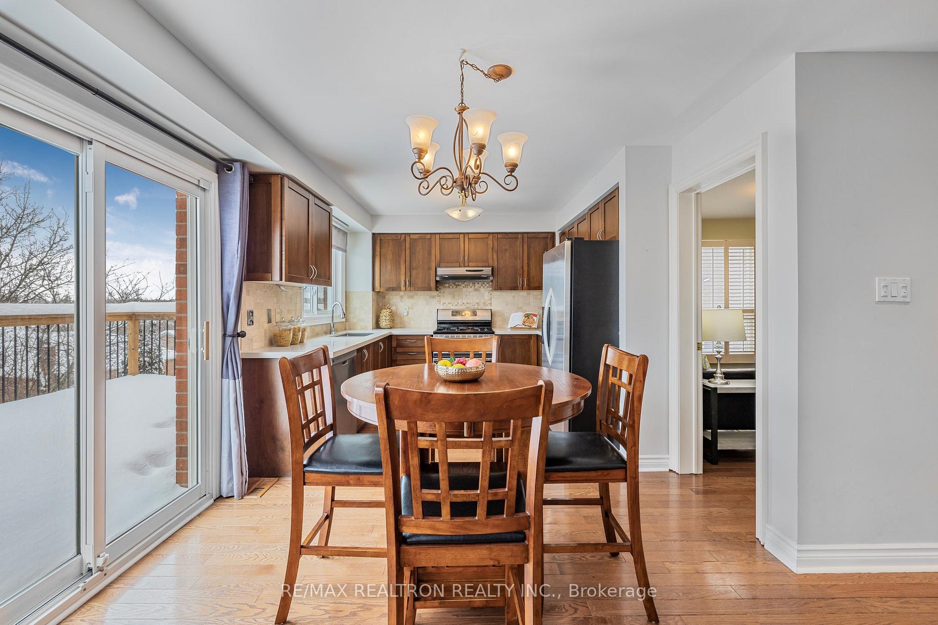 Photo 8 of 56 Beechbrooke Way, Aurora, Aurora Highlands — HOMEH