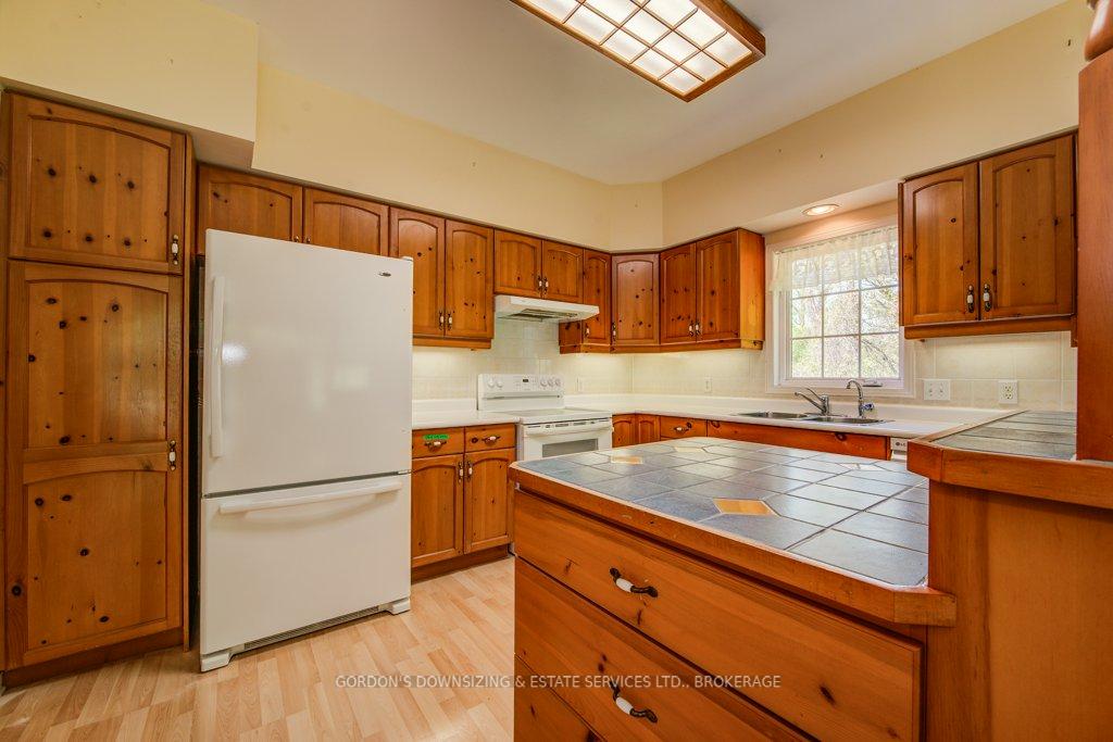 Photo 14 of Unit 9, 450 Westforest Trail, Kitchener — HOMEH
