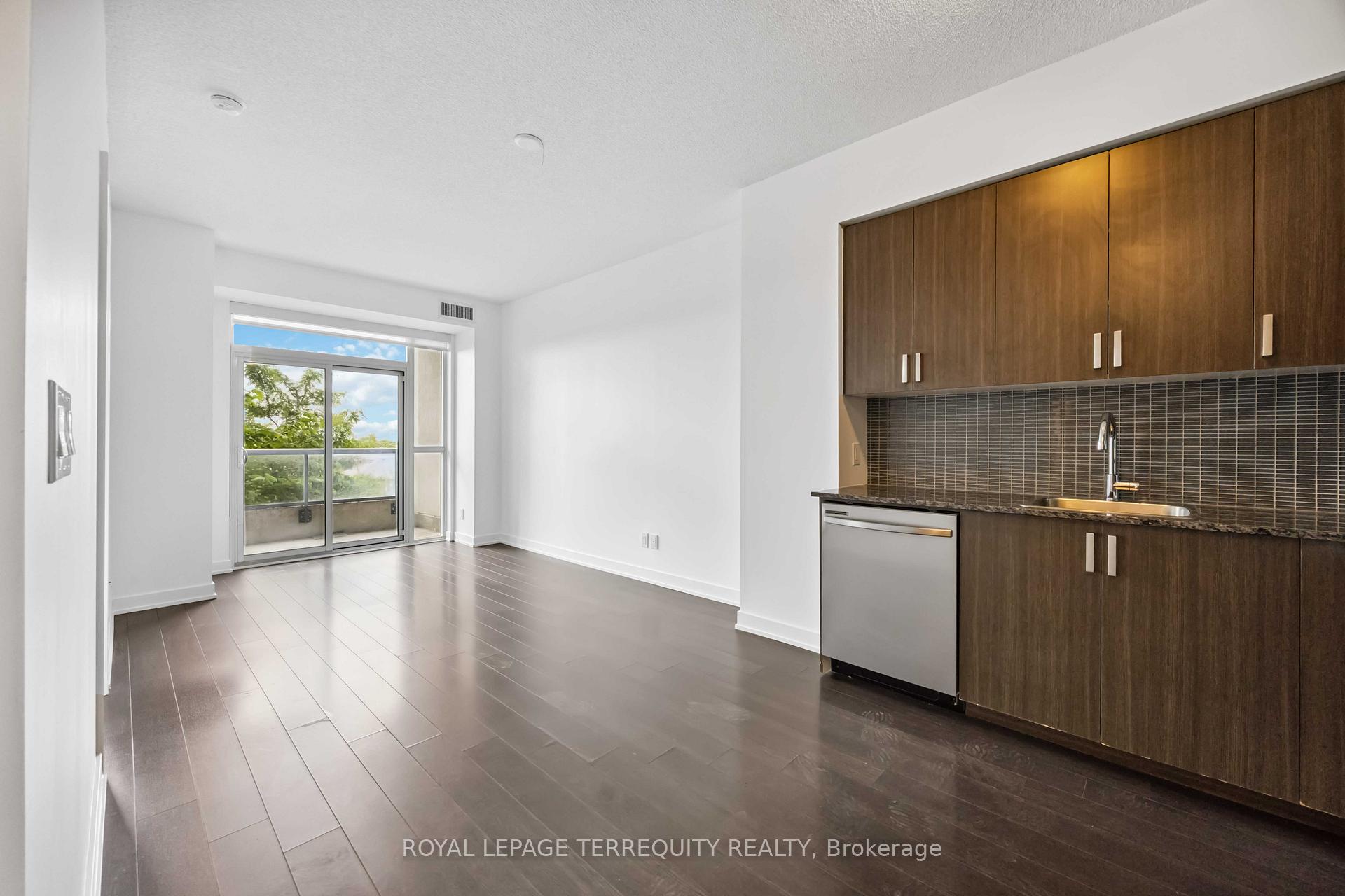 Photo 5 of Unit 311, 1603 Eglinton Avenue W, Toronto, Oakwood Village — HOMEH