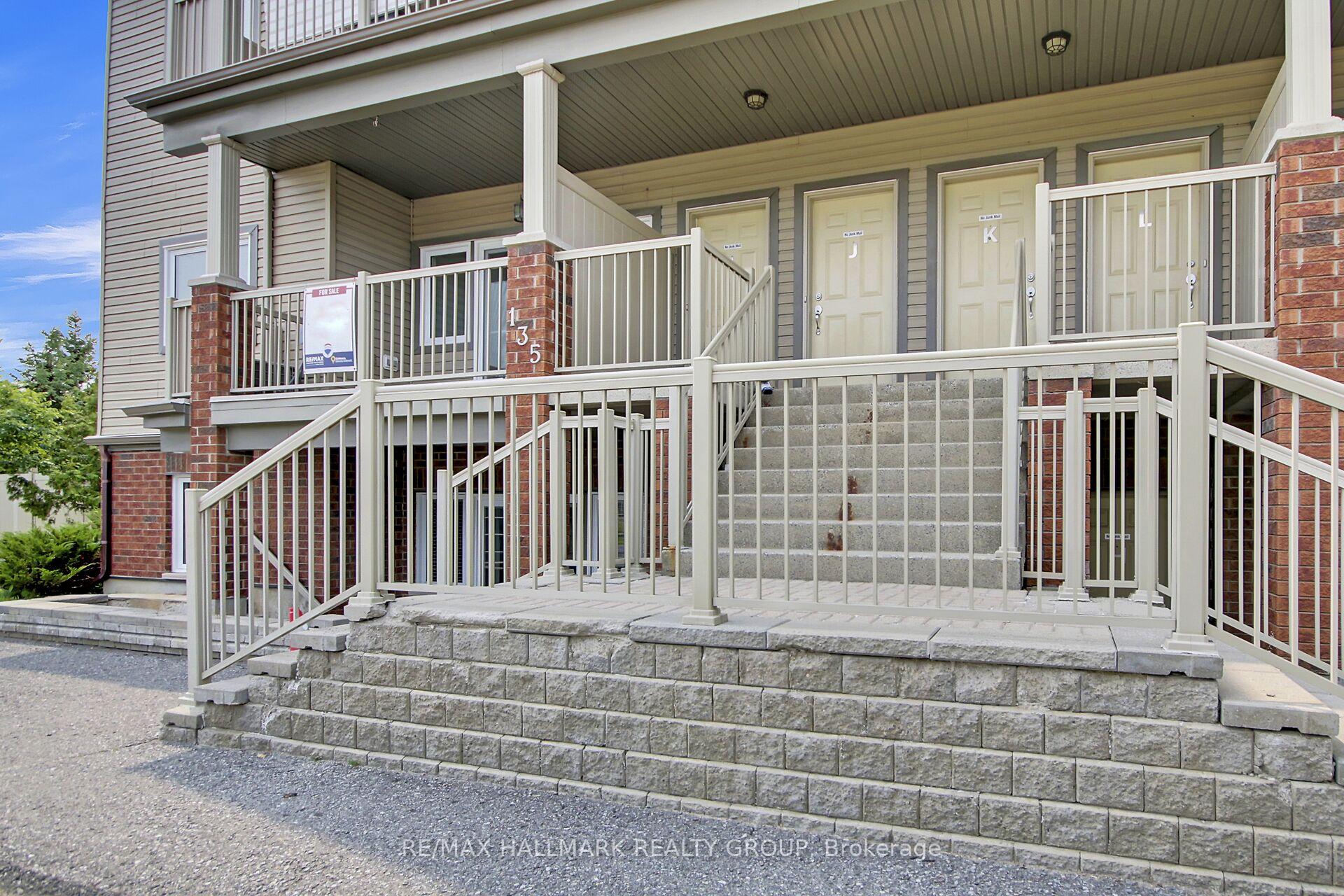 Photo 2 of Unit I, 135 Harthill Way, Ottawa, Barrhaven - Heritage Park — HOMEH