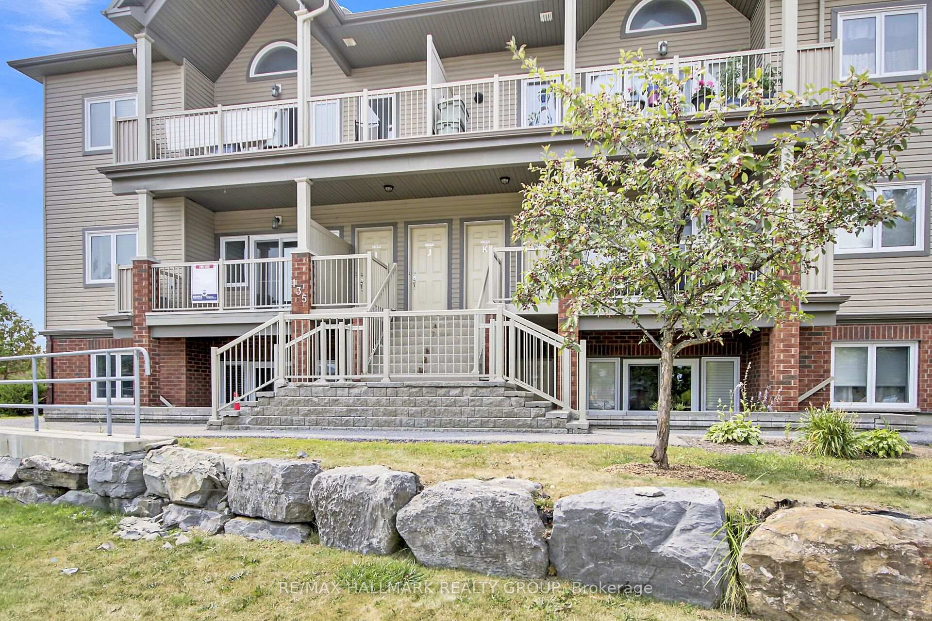 Photo 3 of Unit I, 135 Harthill Way, Ottawa, Barrhaven - Heritage Park — HOMEH