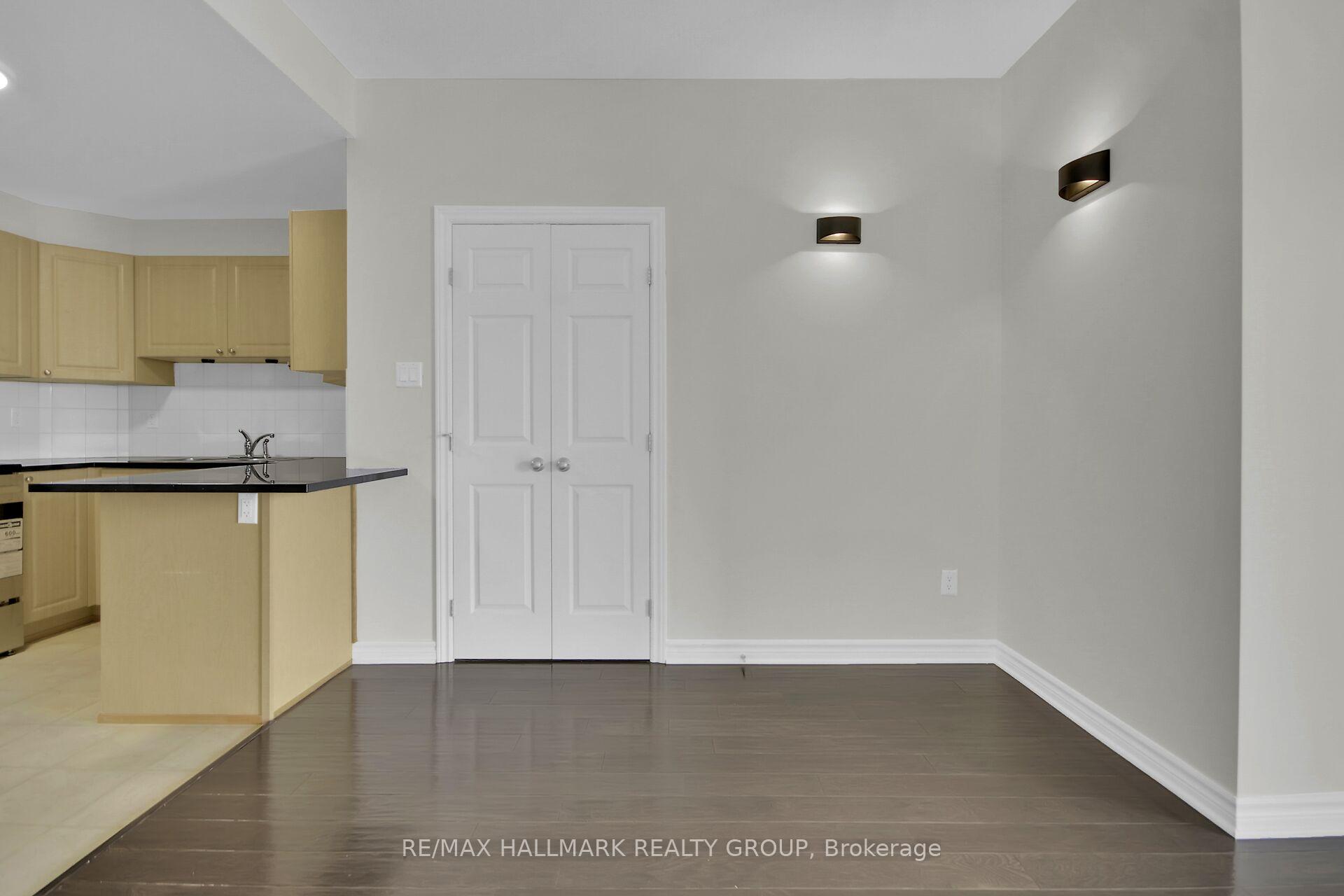 Photo 13 of Unit I, 135 Harthill Way, Ottawa, Barrhaven - Heritage Park — HOMEH