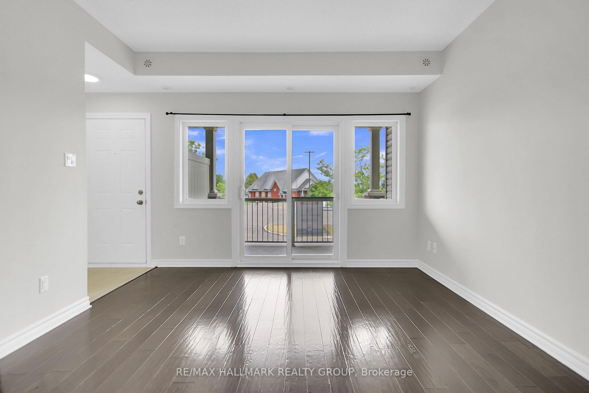 Photo 21 of Unit I, 135 Harthill Way, Ottawa, Barrhaven - Heritage Park — HOMEH