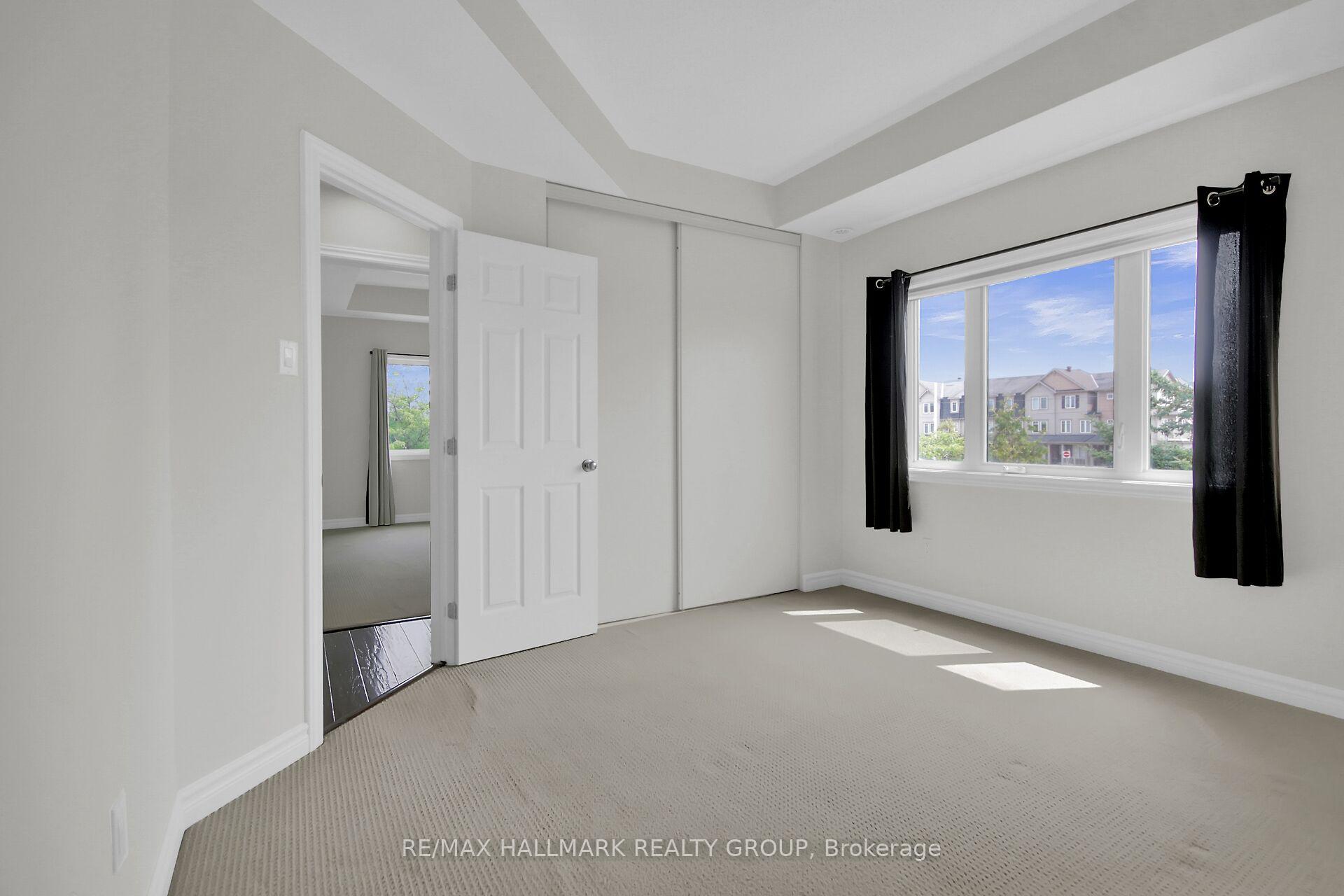 Photo 32 of Unit I, 135 Harthill Way, Ottawa, Barrhaven - Heritage Park — HOMEH