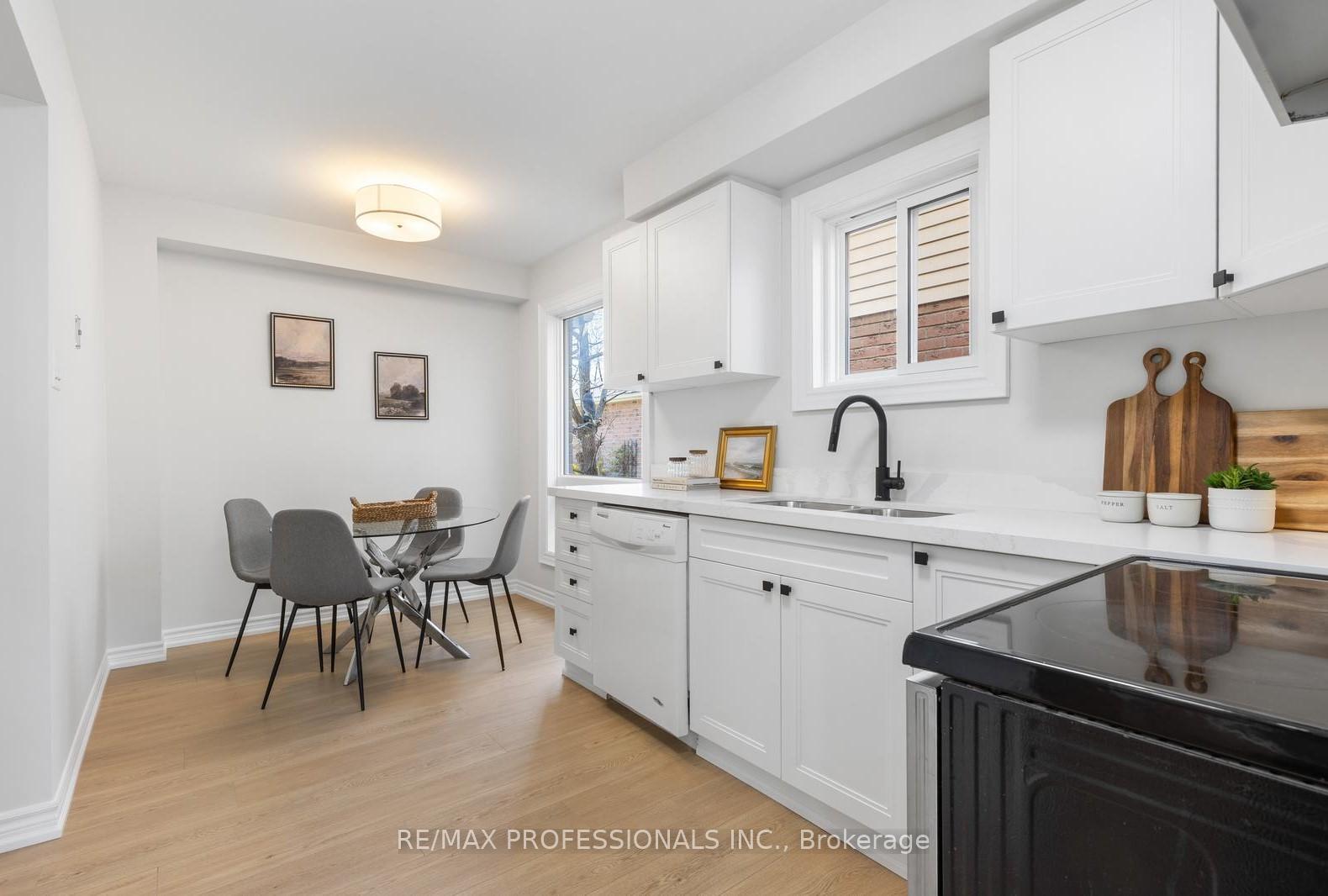 Photo 10 of 37 Dobson Drive, Ajax, Central — HOMEH