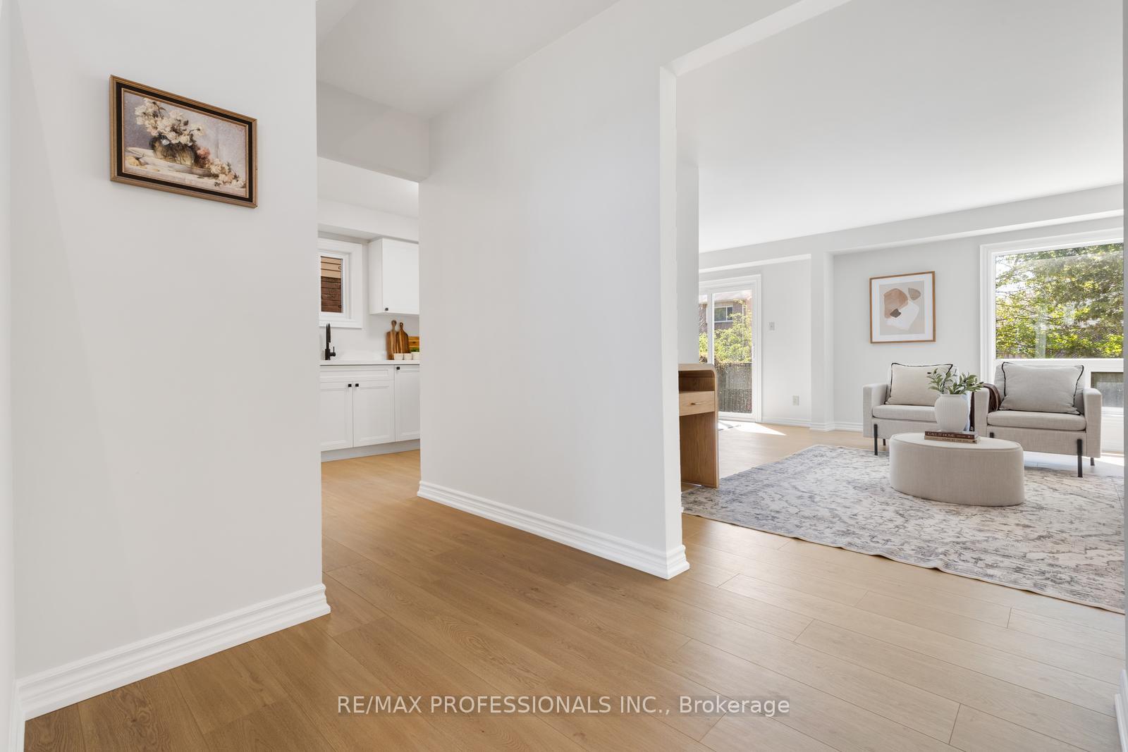 Photo 13 of 37 Dobson Drive, Ajax, Central — HOMEH