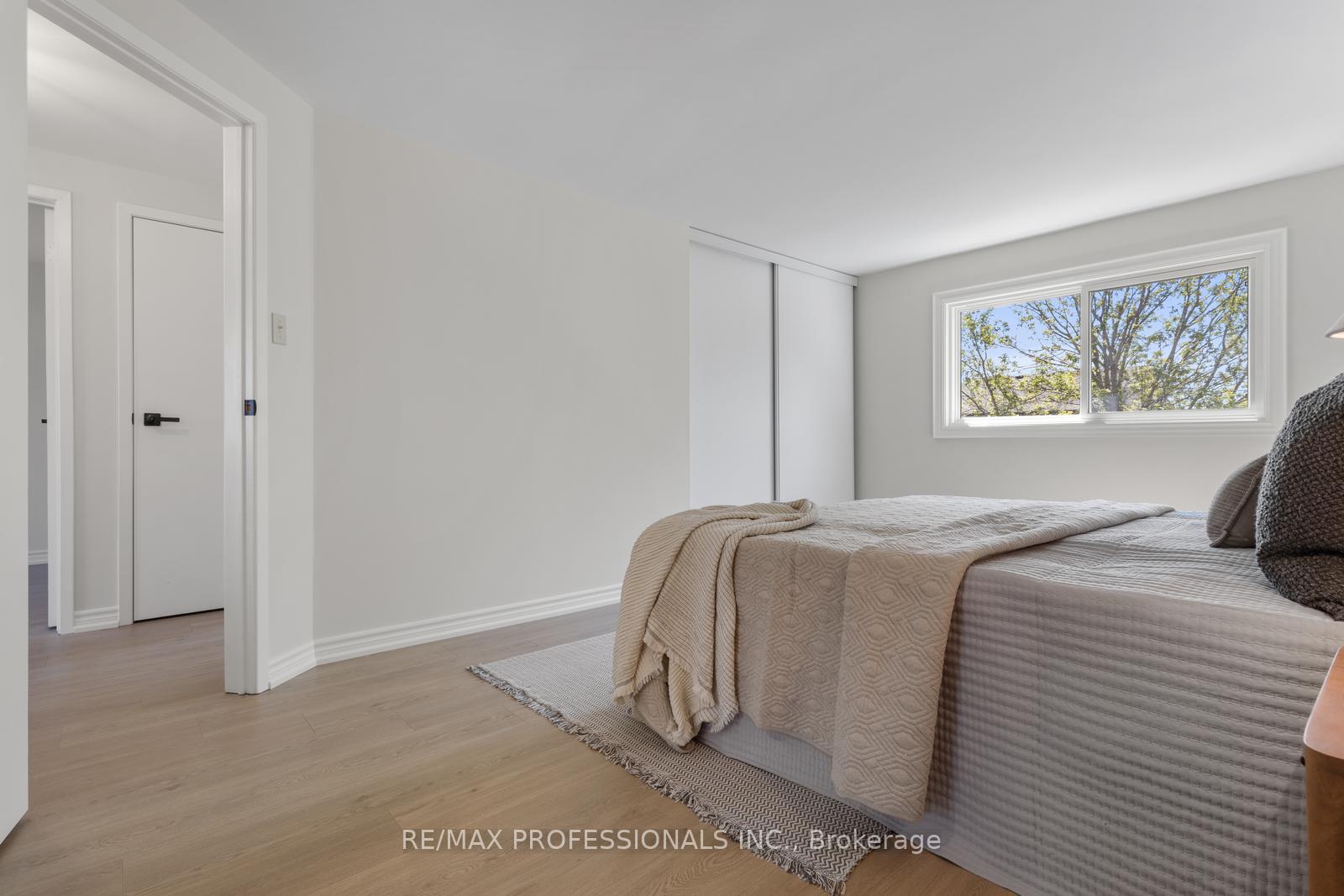 Photo 16 of 37 Dobson Drive, Ajax, Central — HOMEH