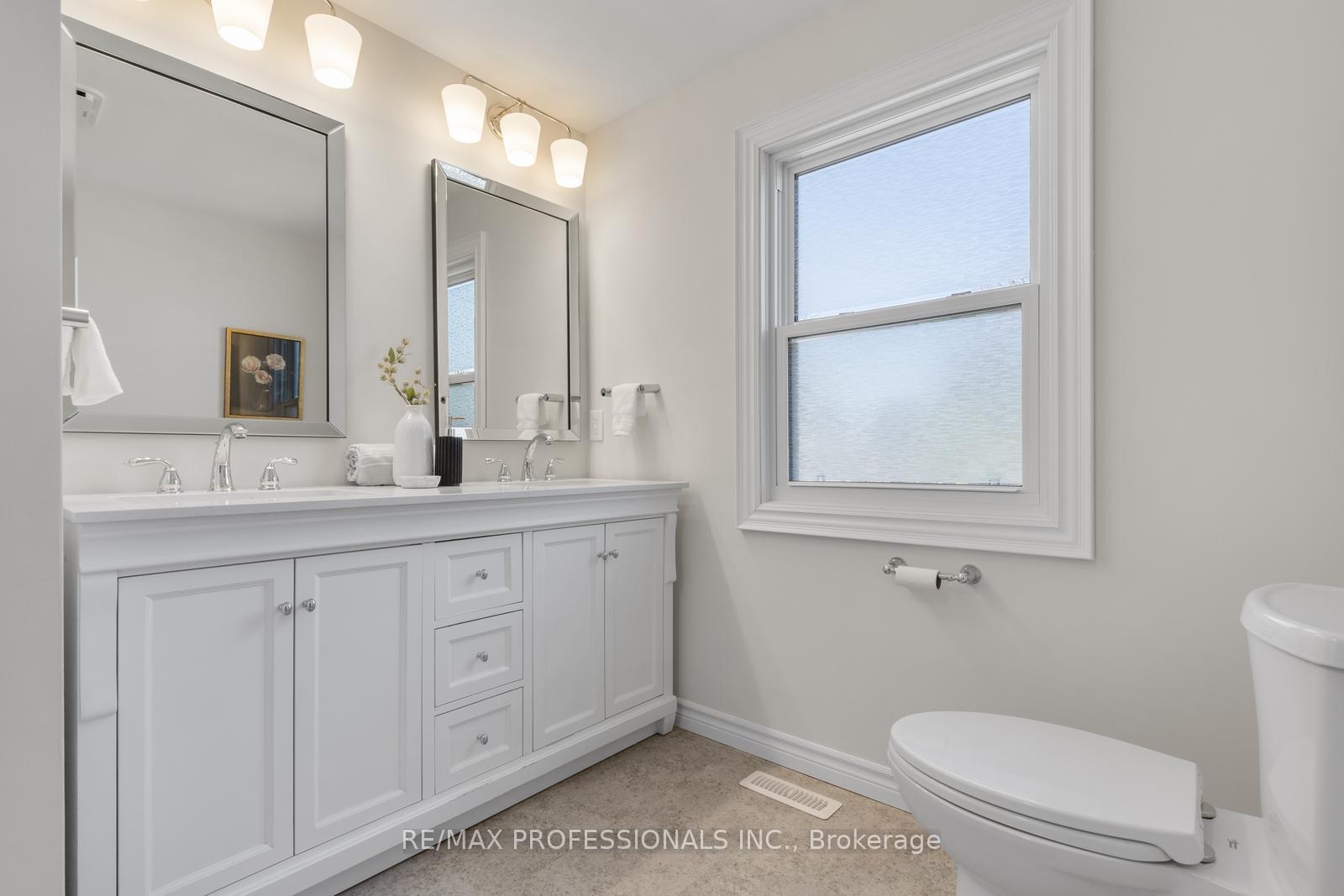 Photo 19 of 37 Dobson Drive, Ajax, Central — HOMEH