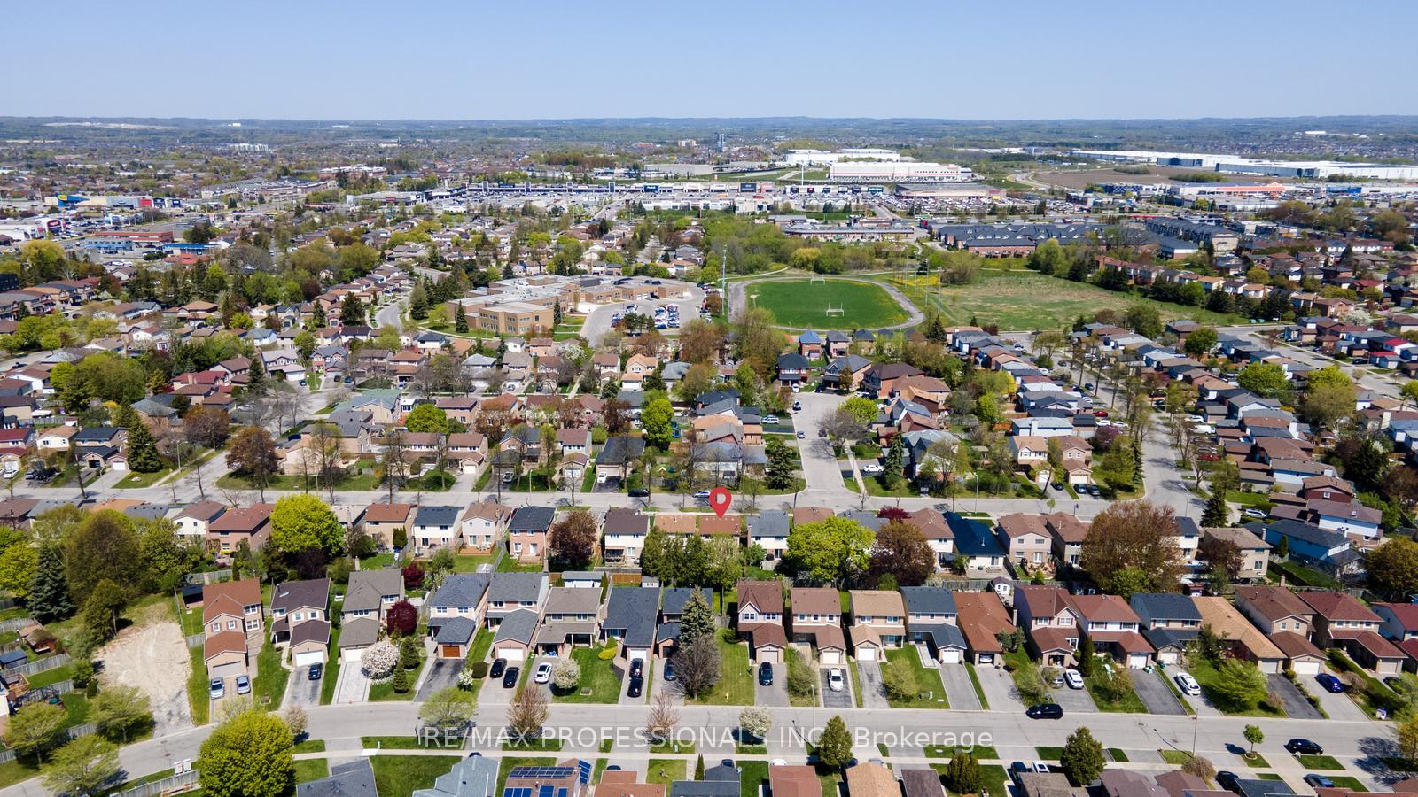 Photo 26 of 37 Dobson Drive, Ajax, Central — HOMEH