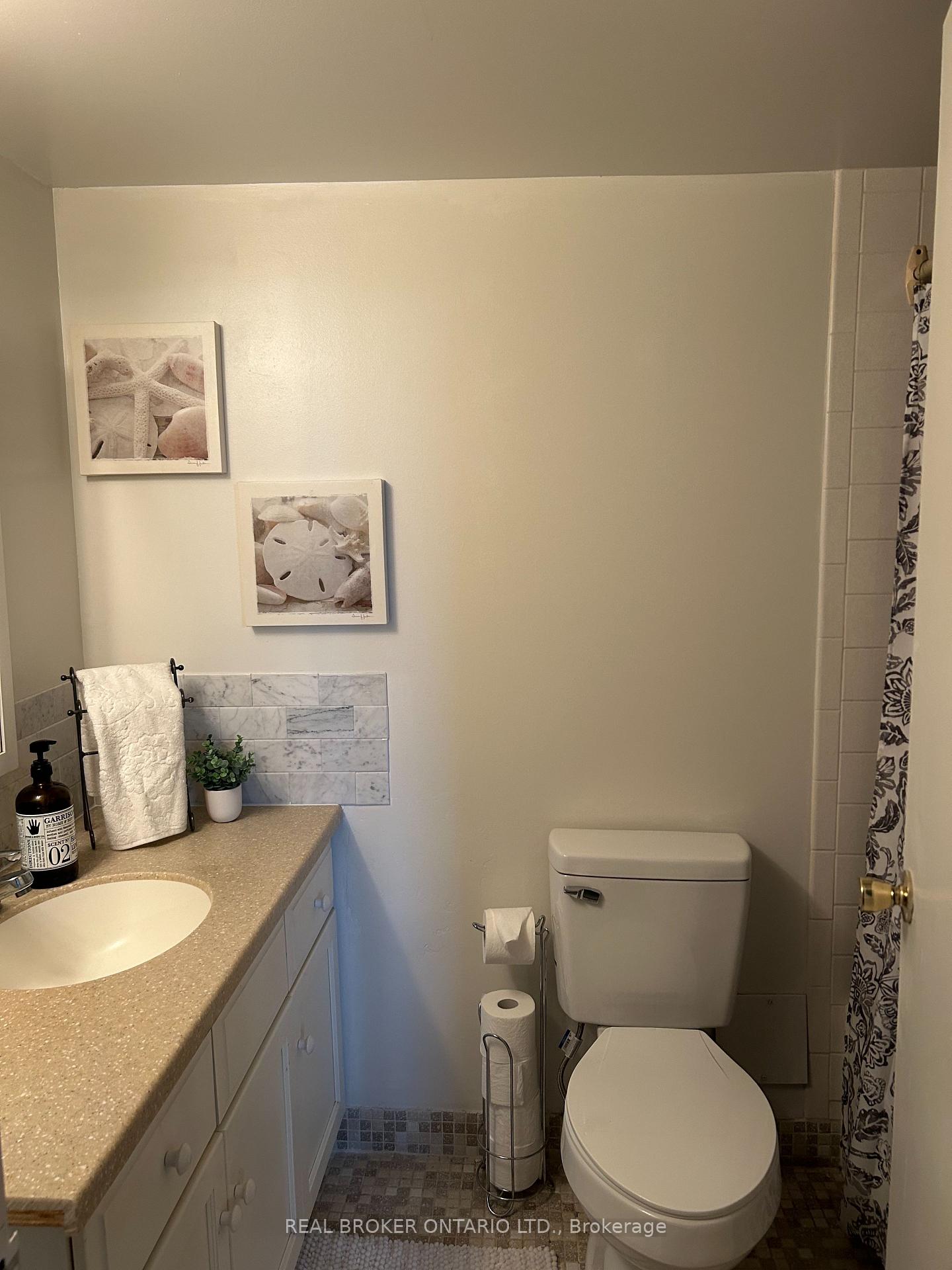 Photo 6 of Unit 704, 65 Westmount Road N, Waterloo — HOMEH